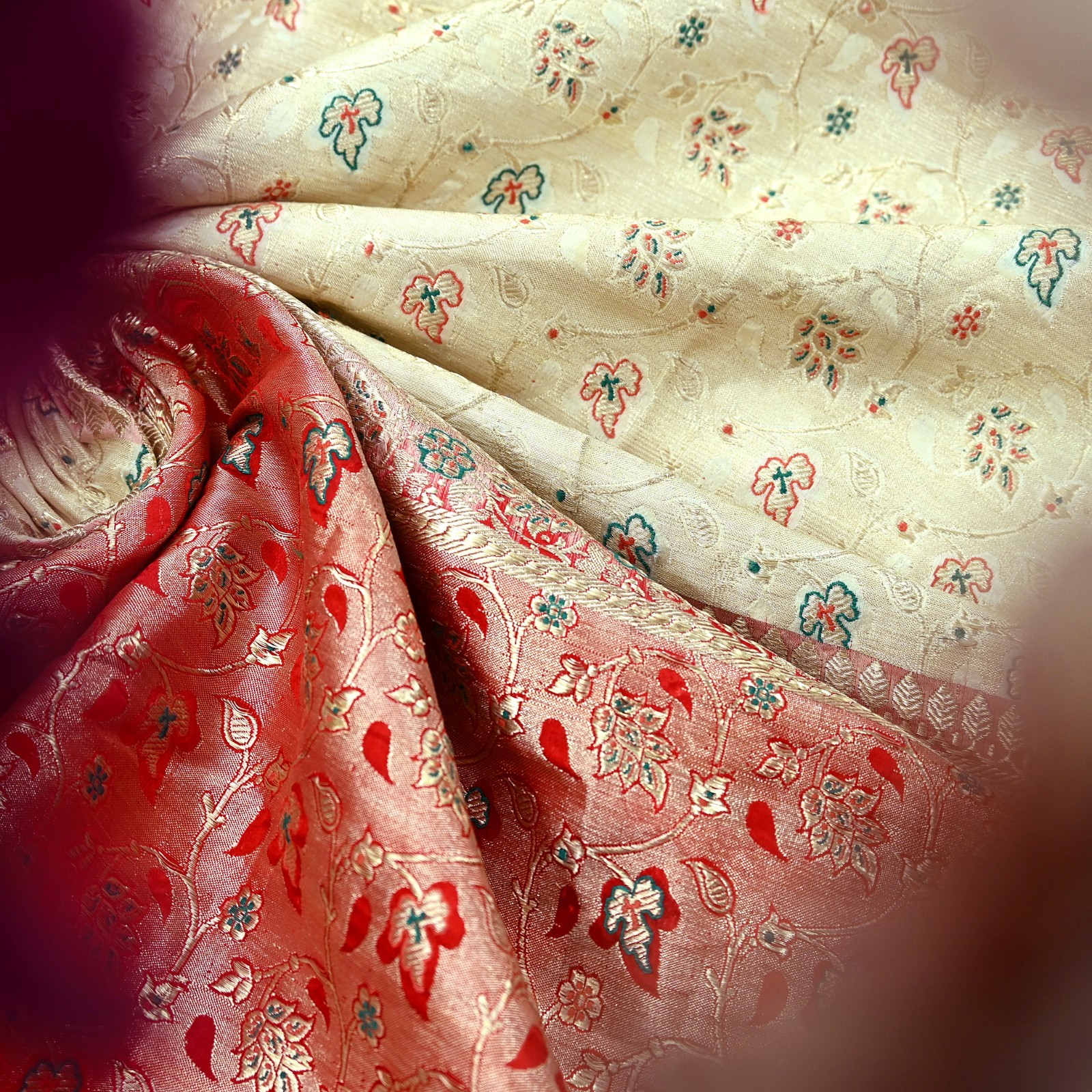 Indian Antique Vintage Heavy Sari Red & White Pure Satin Silk Hand Woven Saree