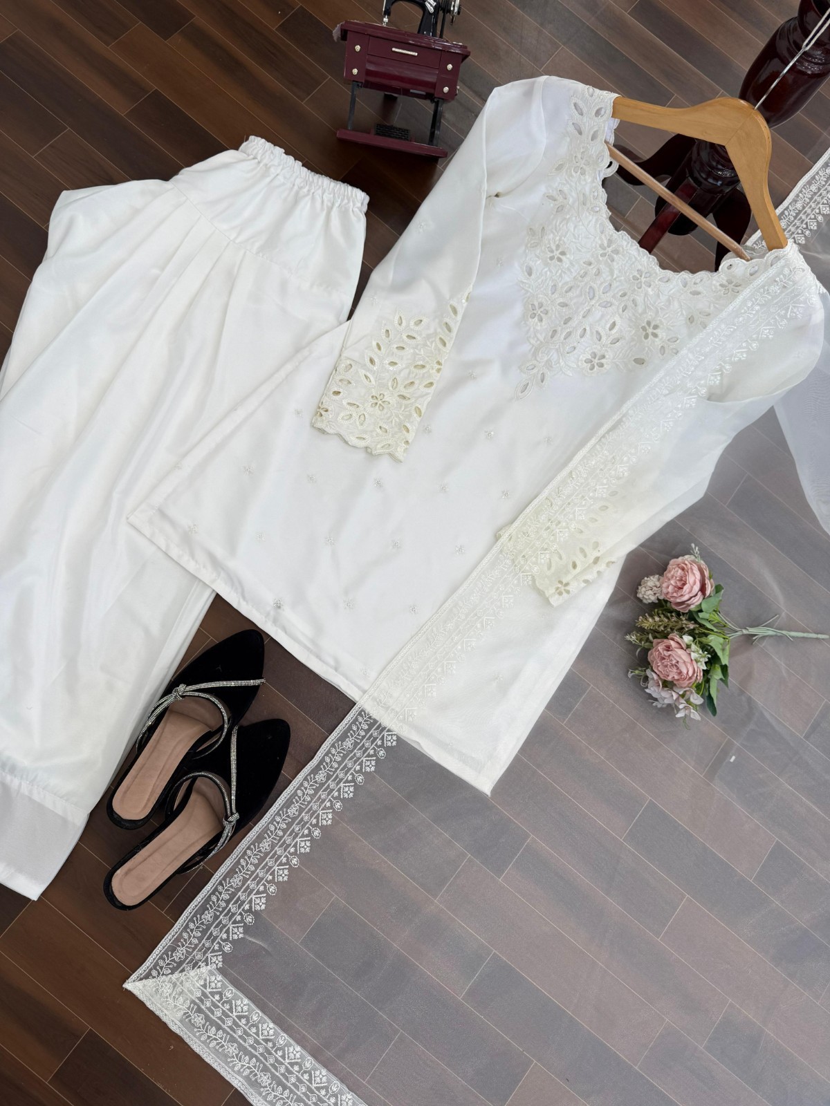 Beautiul Pakisatni Farshi Salwar Suit Indain Bollywood Desigenr Salwar Kameez