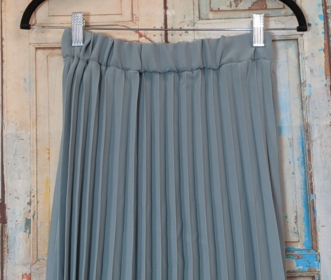 Shrup Womens Size Small Blue Modern Islamic Pleated Skirt Suit Dress 2 Piece