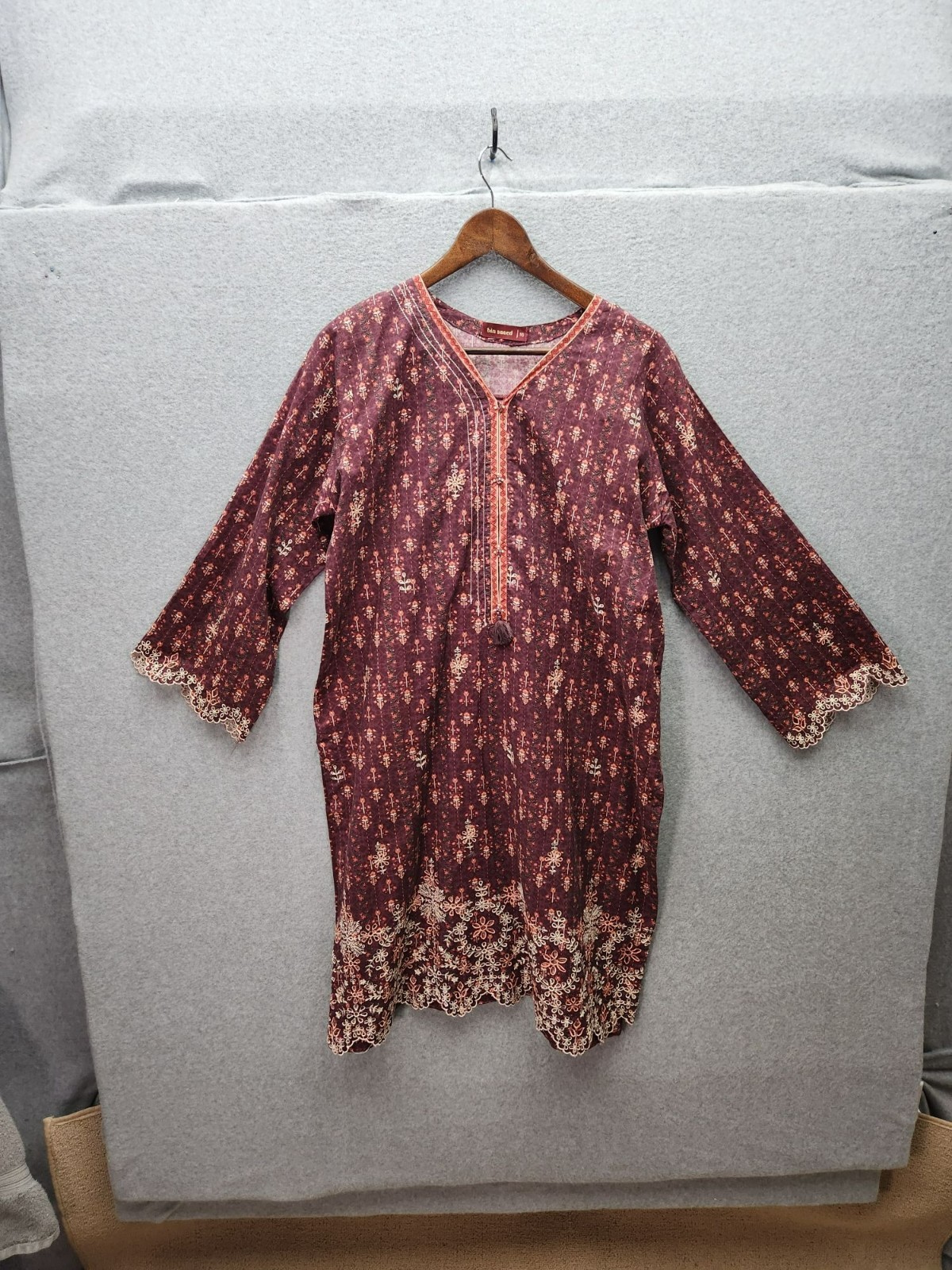 Maroon Ethnic Kurta With Embroidered Details 3/4 Sleeves Size 16 Bin Saeed