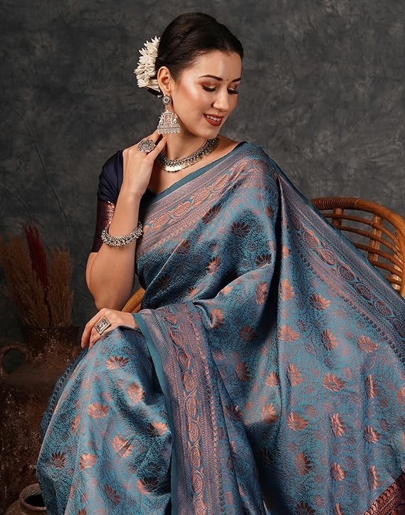 Women Banarasi Jacquard Soft Silk Kanjeevaram Saree with Unstitched Blouse Piece