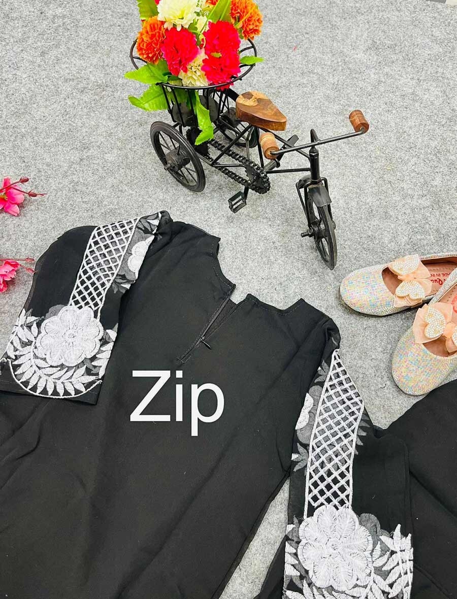 Kids Indian GEORGETTE EMBROIDERY WORK WEAR TOP BOTTOM WITH DUPATTA age 3to5