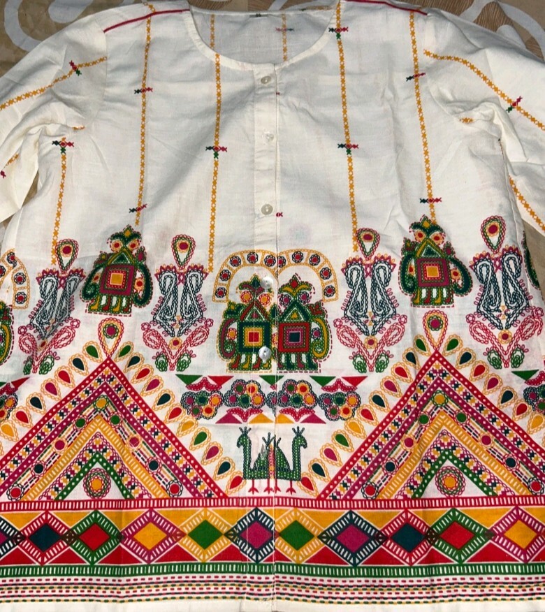 Women Indian Tunic Kurtis ; Cream coloured Jaipuri Printed Cotton Tunic Kurti
