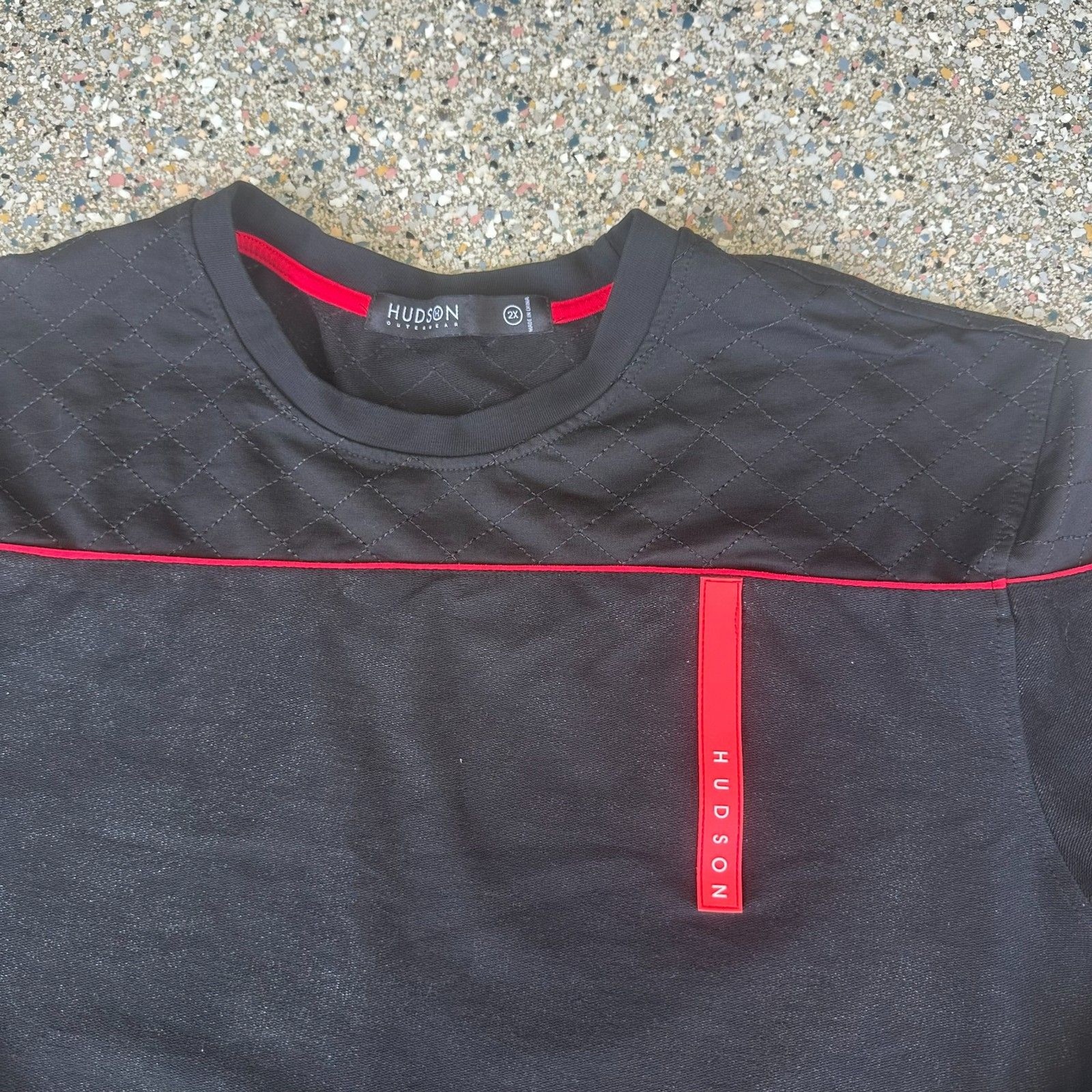 Husdon Outerwear Mens 2XL XXL Long Sleeve Black Quited Red detail shirt