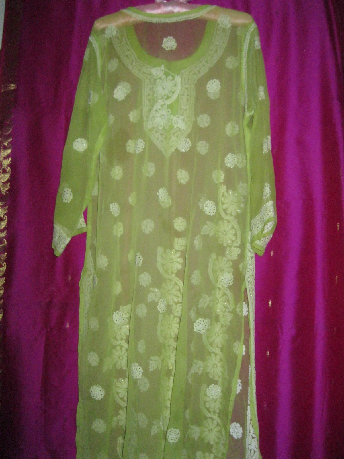 INDIA, SHEER LIME GREEN TUNIC/KURTA W/ EMBROIDERY, GOLD & SILVER ACCENTS.SZ. S/M