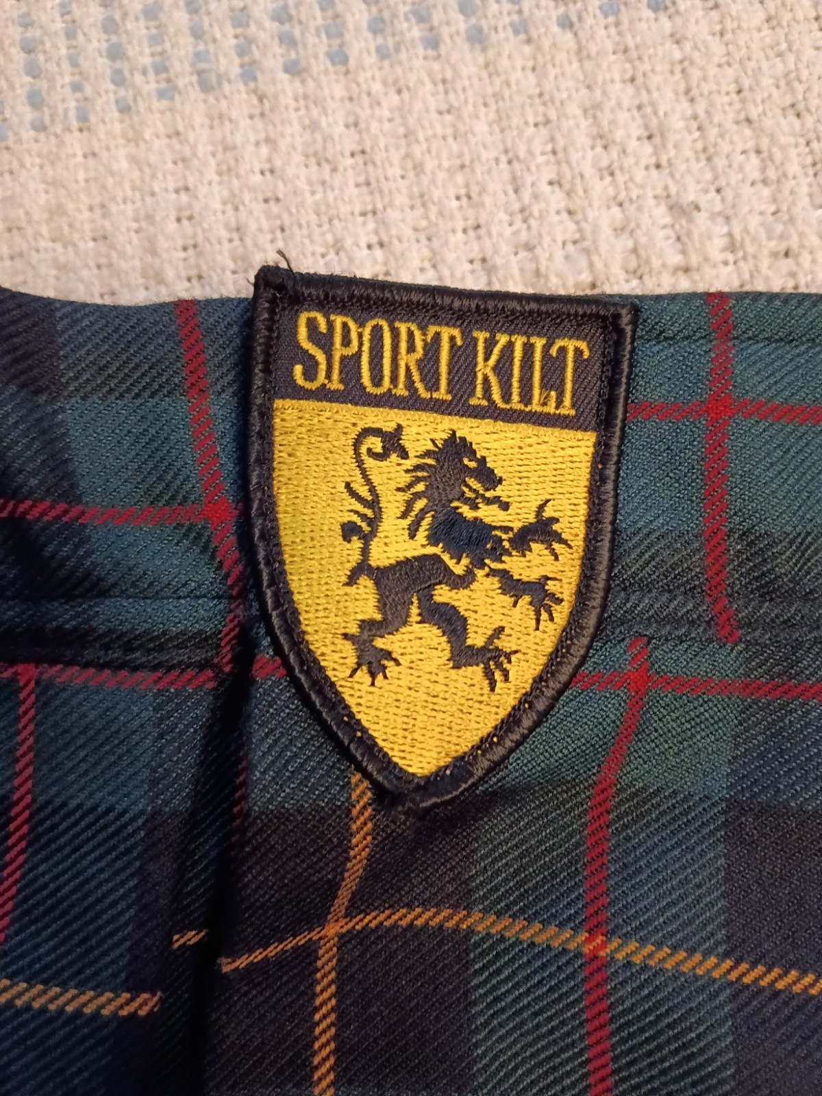 Sport Kilt Large Poly Blend Plaid Scottish Tartan Pleated Kilt Black Watch Style