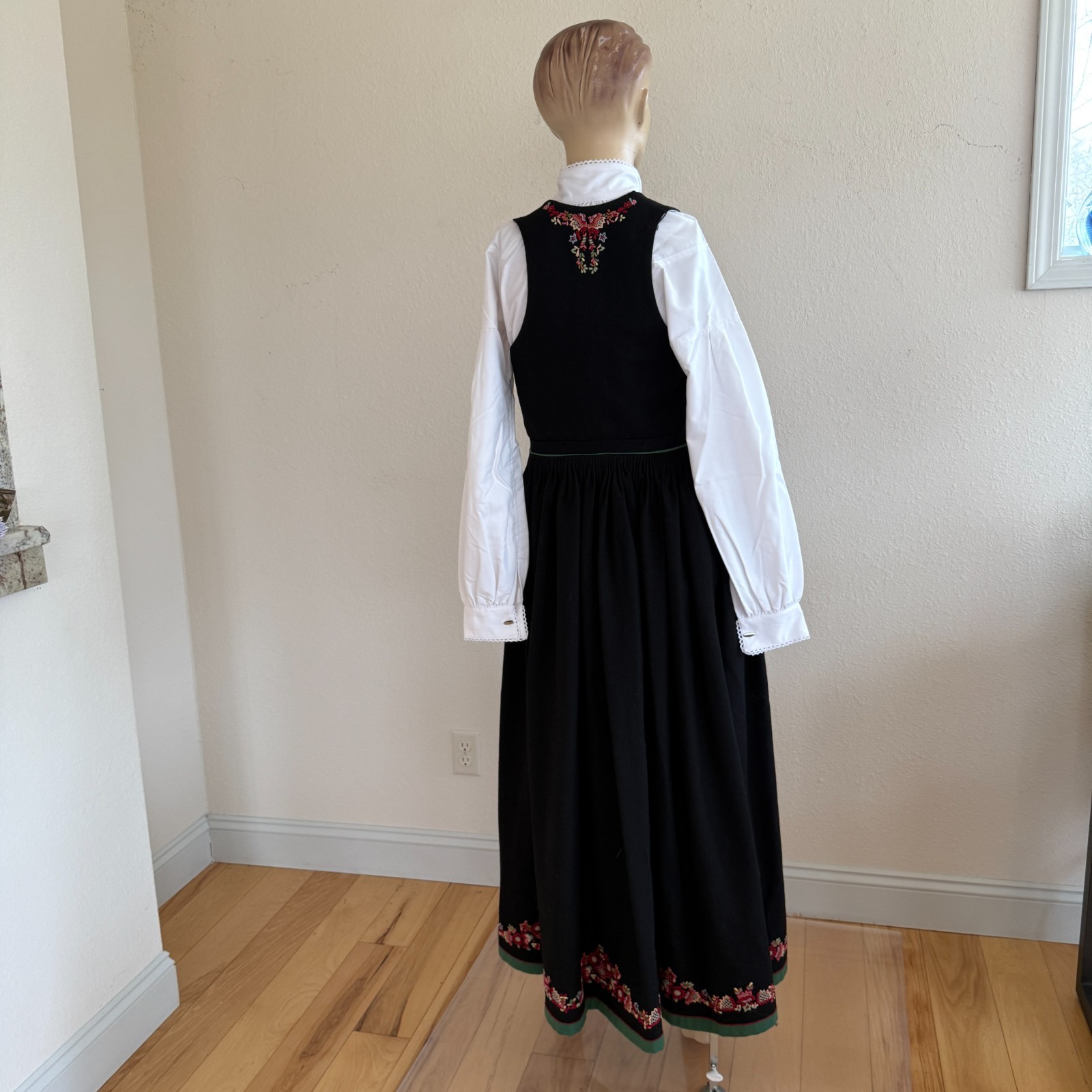 AUTHENTIC 36-40 S/M Norwegian Valdres BUNAD 830s Silver BELT Norway Beautifu