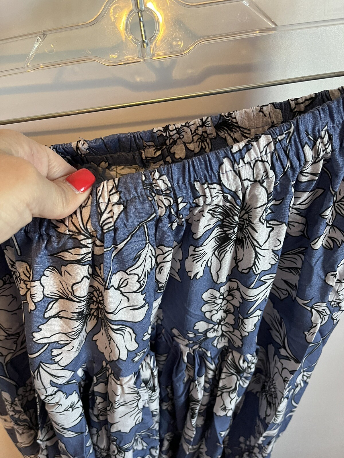 So Kamal Original 3 pc Linen Digital Print Shirt, Trouser, & Duppata. NEW