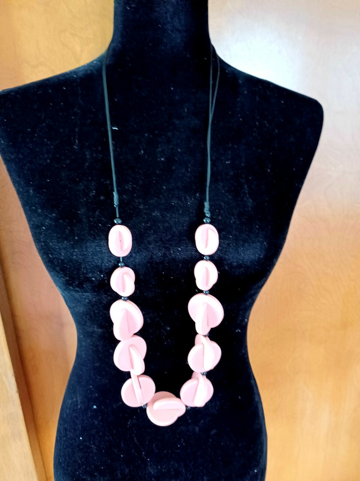 Trendy, versatile and vintage beaded necklace and earrings sets