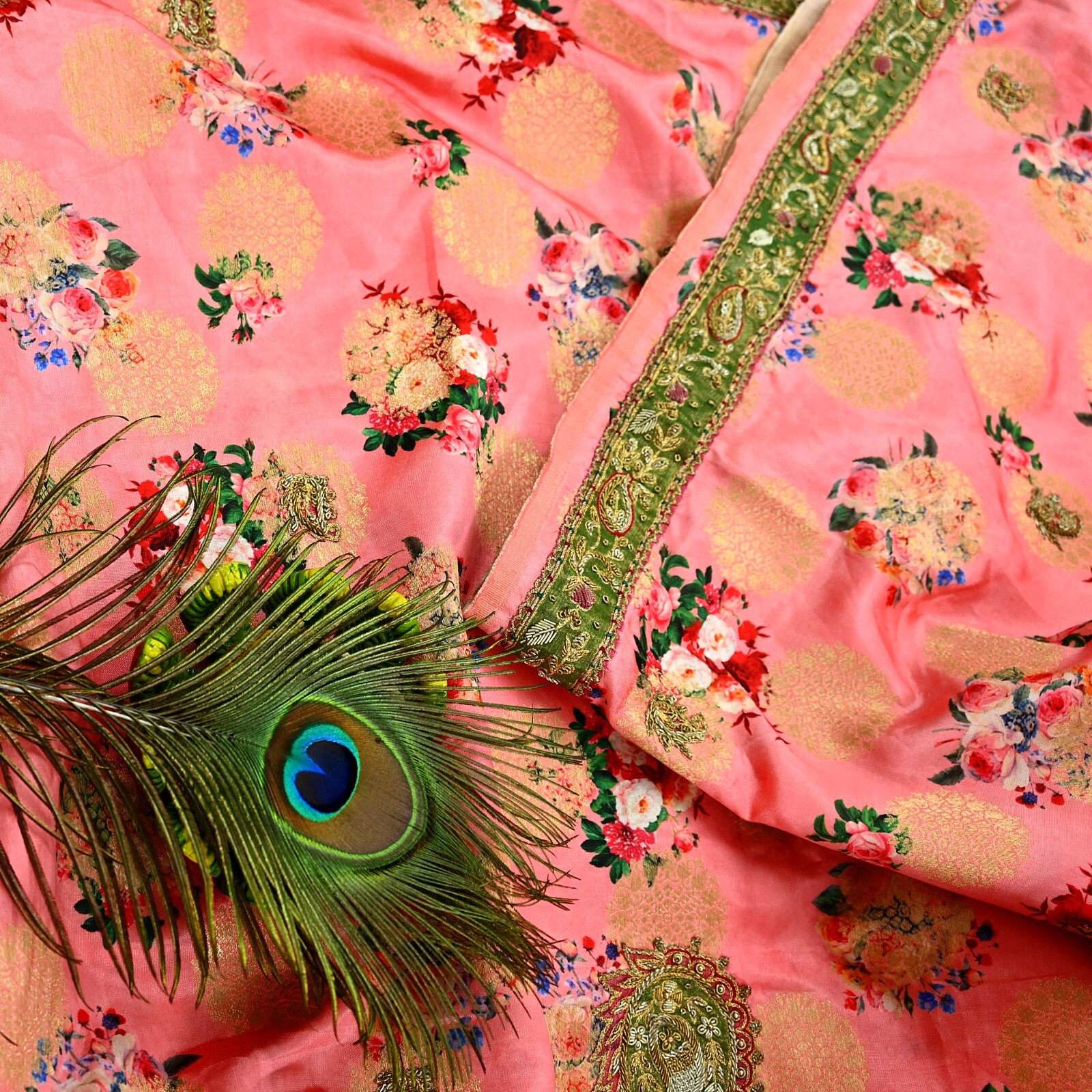 Vintage Peach Sarees Hand Embroidered Woven Brocade Sari Fabric 6Yd Sewing Dabka
