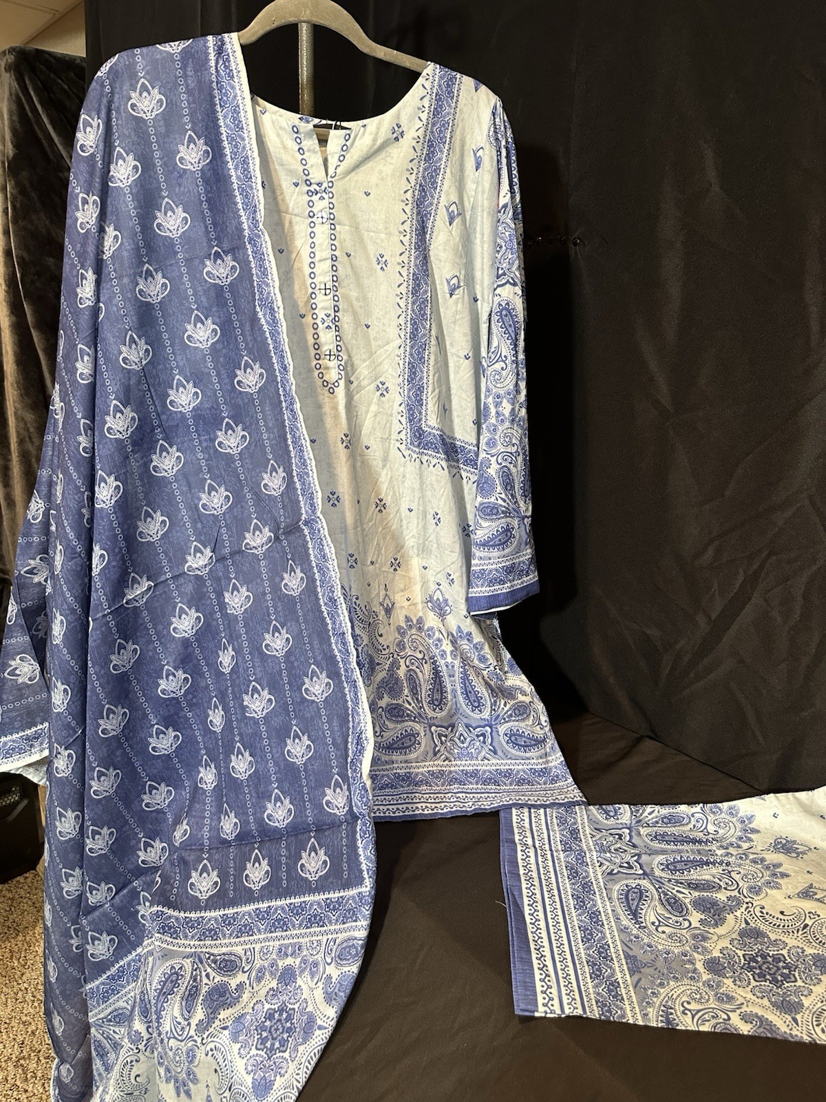 ‼️ CLEARANCE ‼️ Sadabahar Lawn 3 Pc PRINTED -SMALL Size- $22