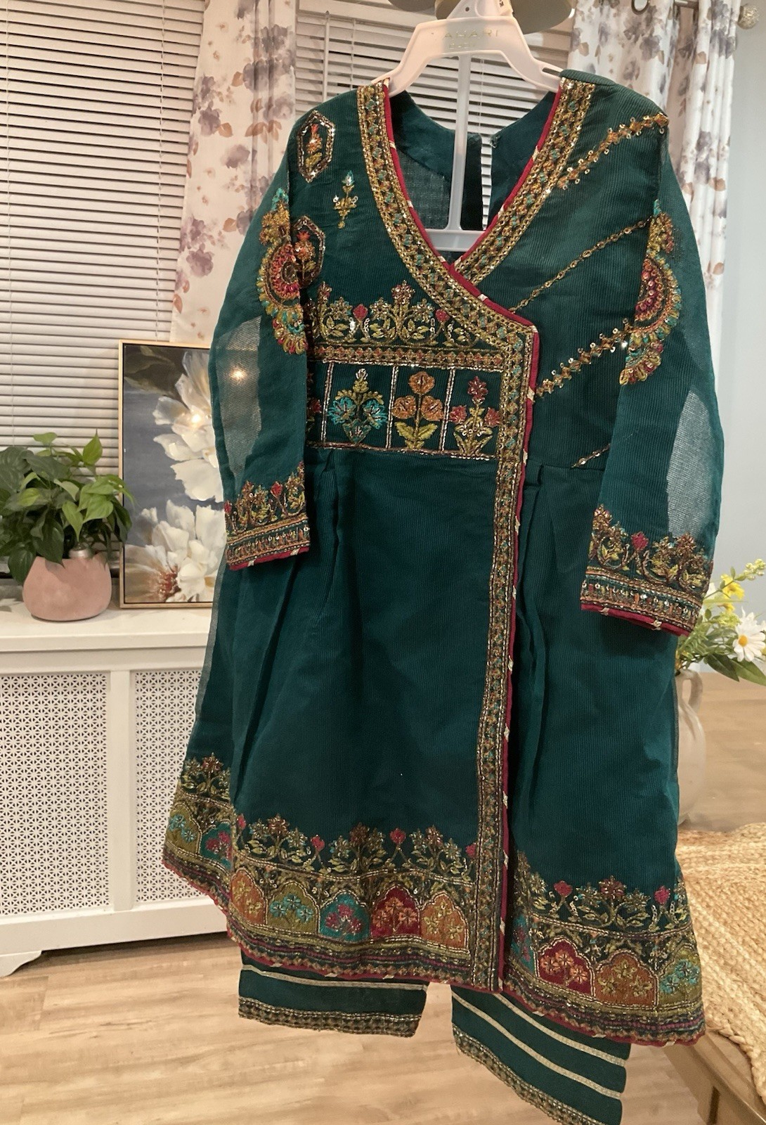 Pakistani/indian little girl Green Embroidered Salwar Kameez Suit Net Dupatta