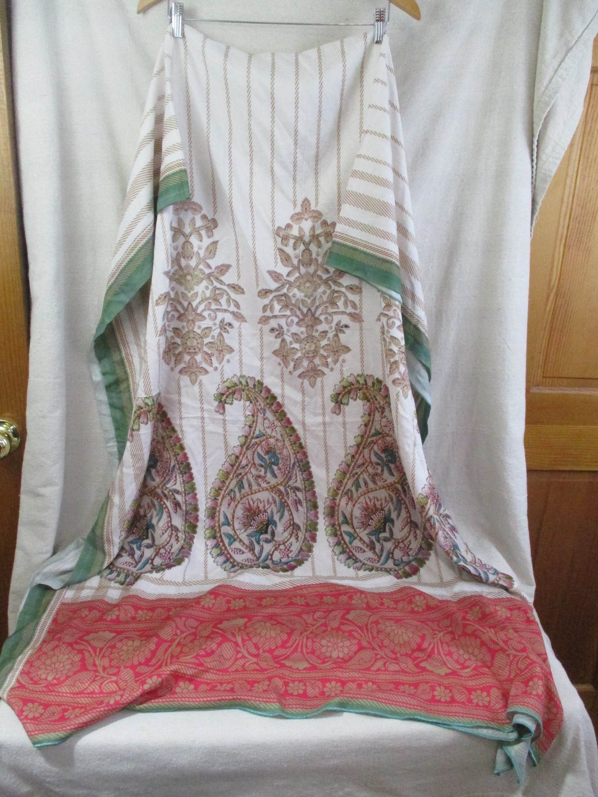 Womens Silk Saree / Shawl/ Scarf W/Pink Gold Paisley Green Floral Border 40 x 96
