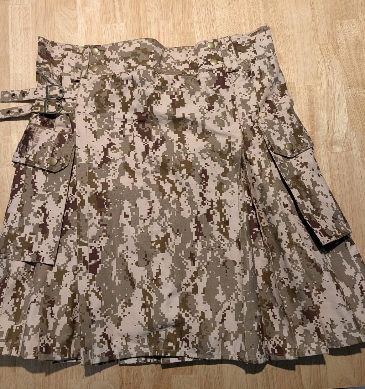 Damn Near Kilt Em, Mens Large, Marine Pattern Camo Kilt, 2 Cargo Pockets, NWOT