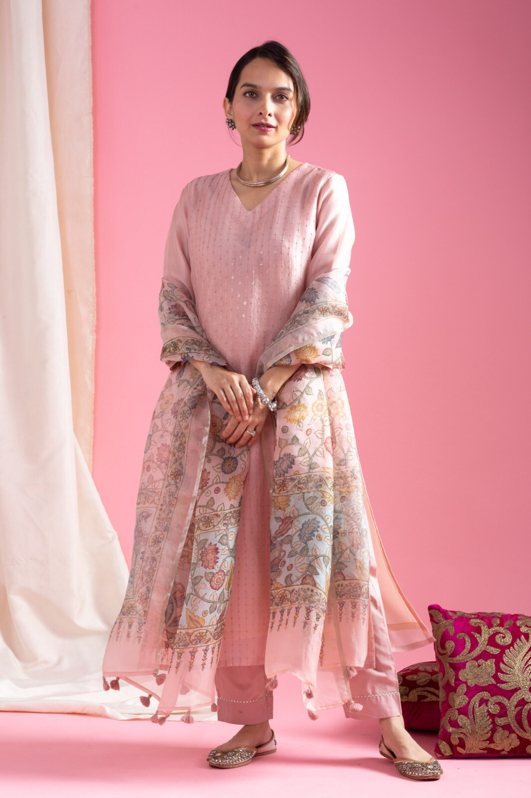 Women’ s Viscose Chanderi Embroidery Kurta with Pant & Dupatta