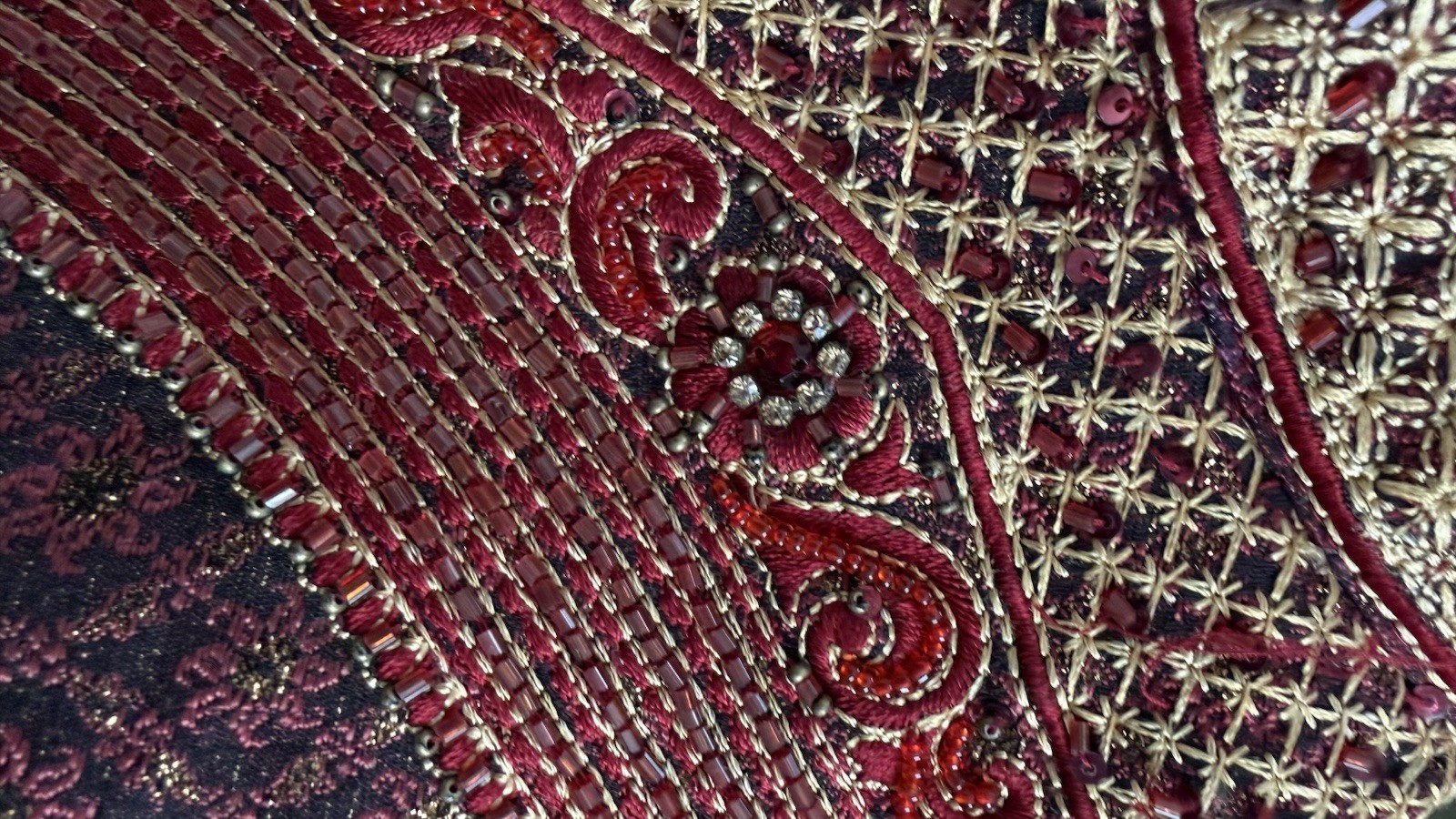 Beautiful Beaded Embroidered Wedding Dressy Sherwani Boys Toddler Size 3