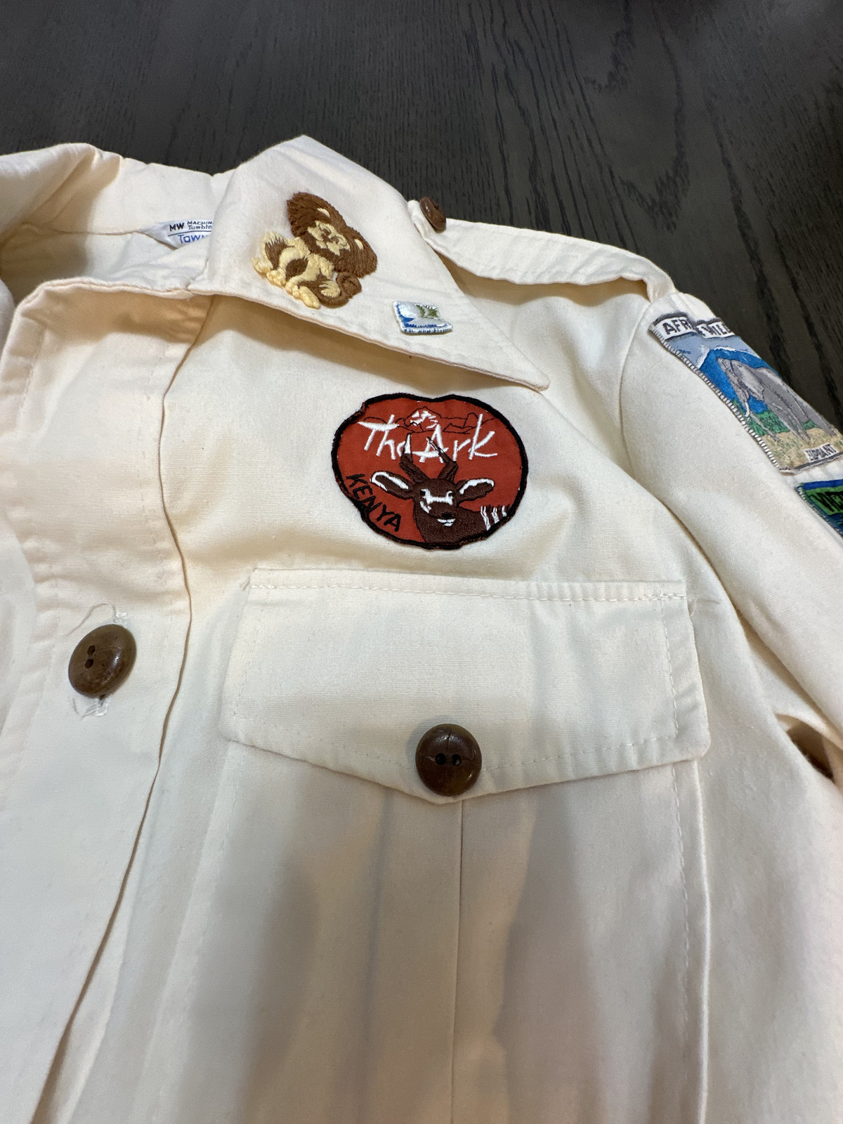 Vintage Safari Jacket 1970’s with 18 Vintage African Patches Boys or Small Woman