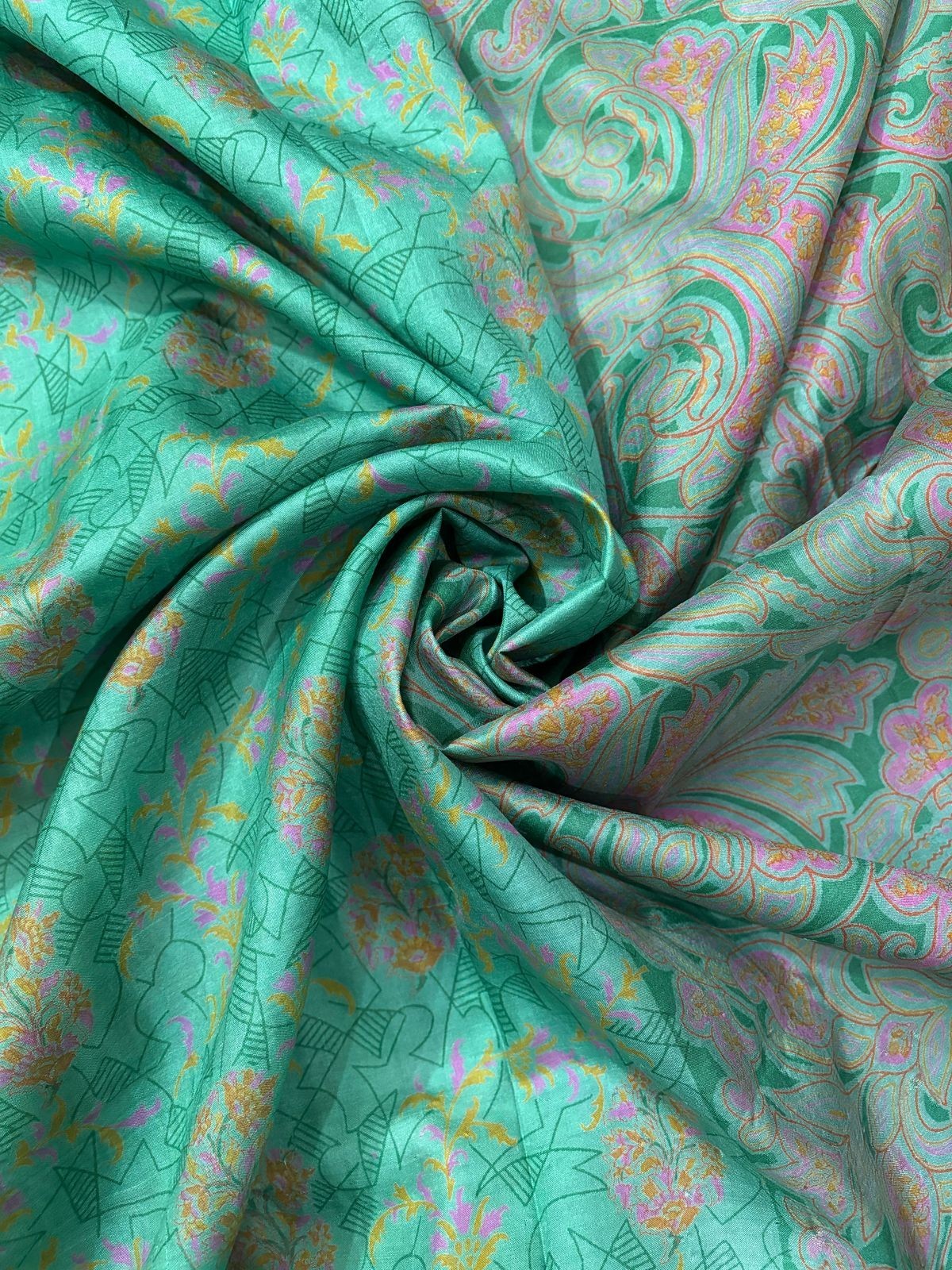 Printed Fabric, Suitable for Sewing Projects, Lampshade Making Fabric SS1441