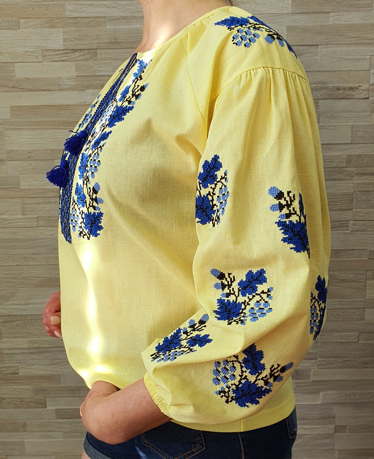 Ukrainian women’s traditional classic blouse Vyshyvanka SIZE L