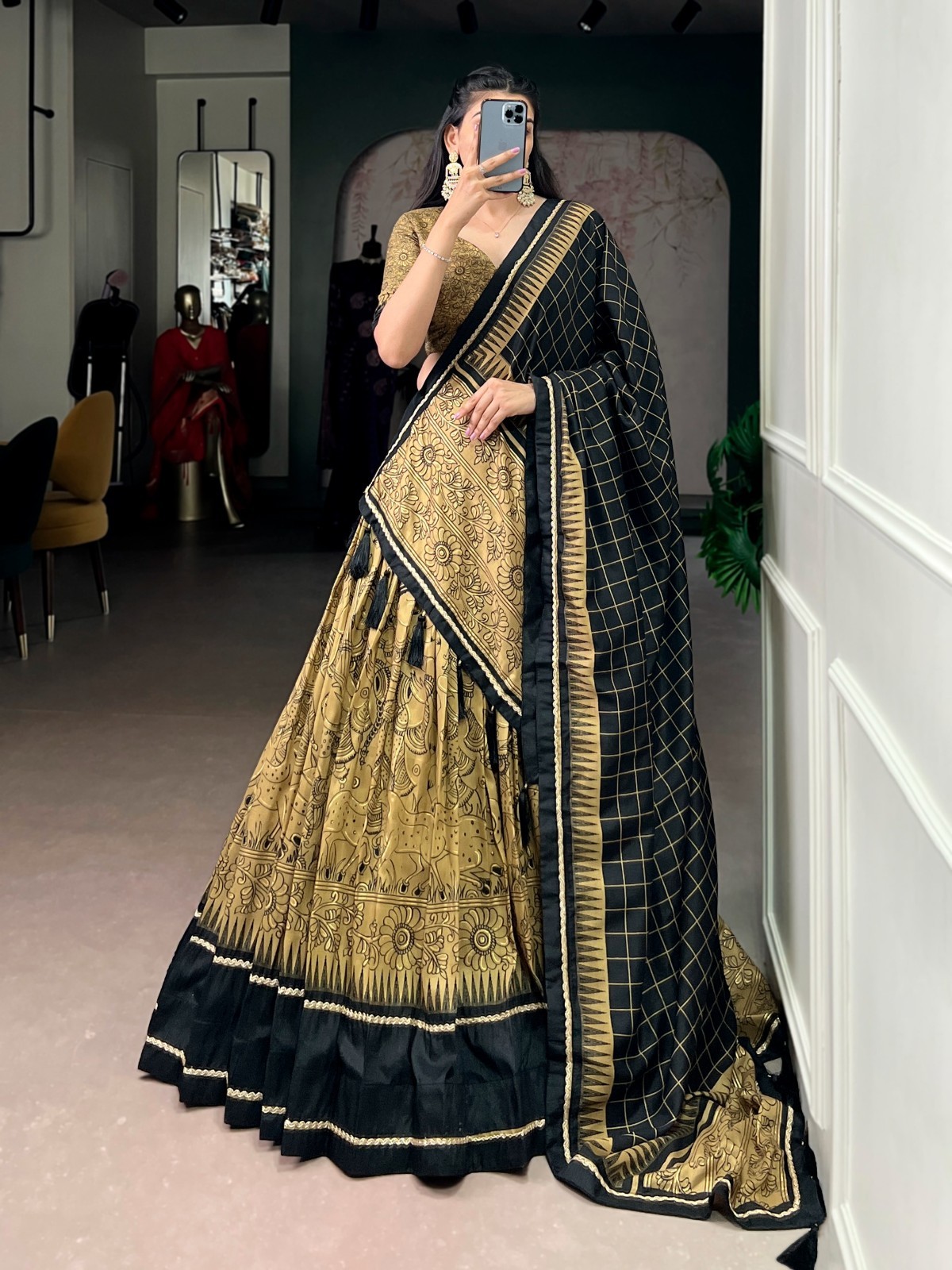 PAKISTANI WEAR BOLLYWOOD DESIGNER LEHENGA CHOLI LEHNGA INDIAN WEDDING PARTY EID