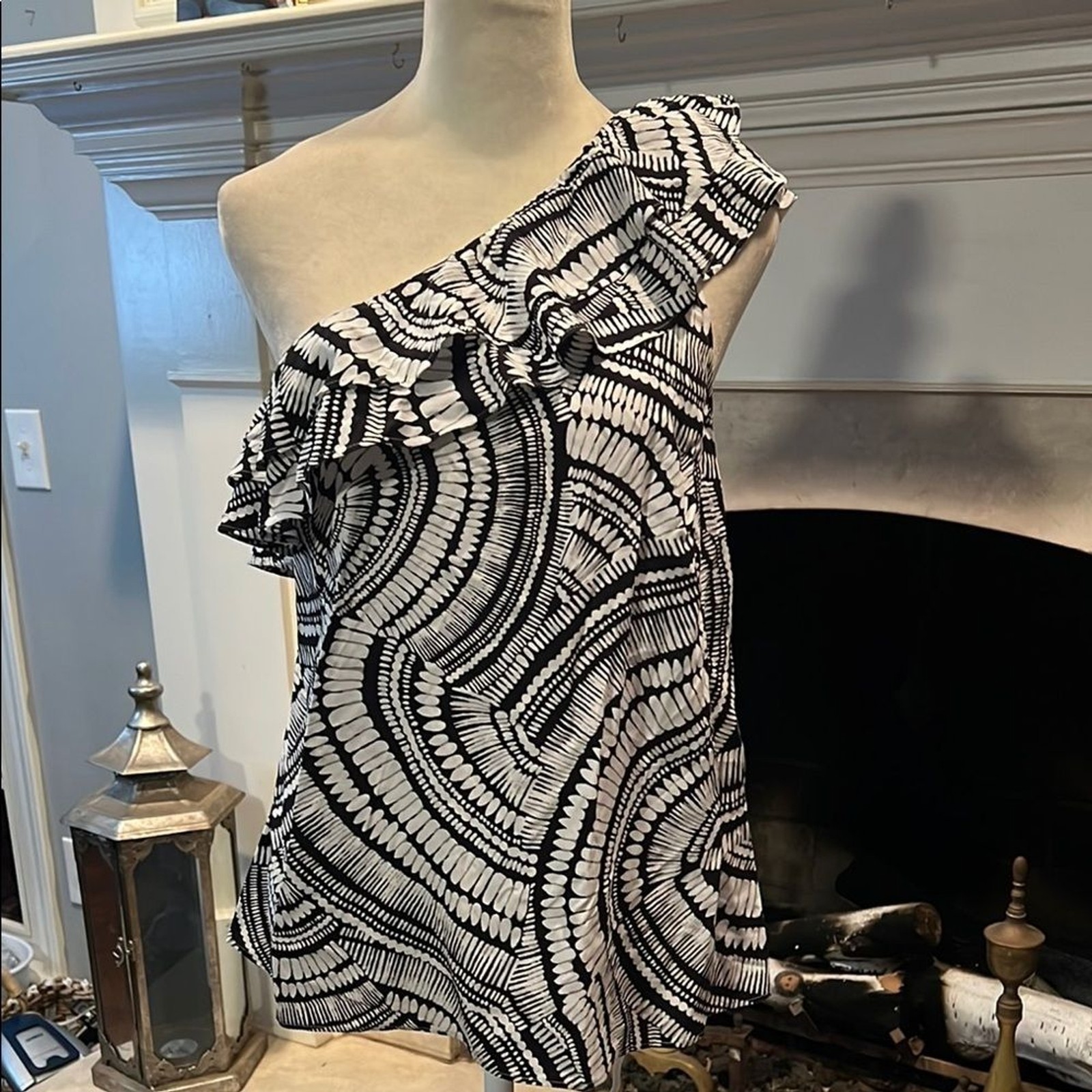 White House Black Market Elegant Black and White One-Shoulder blouse