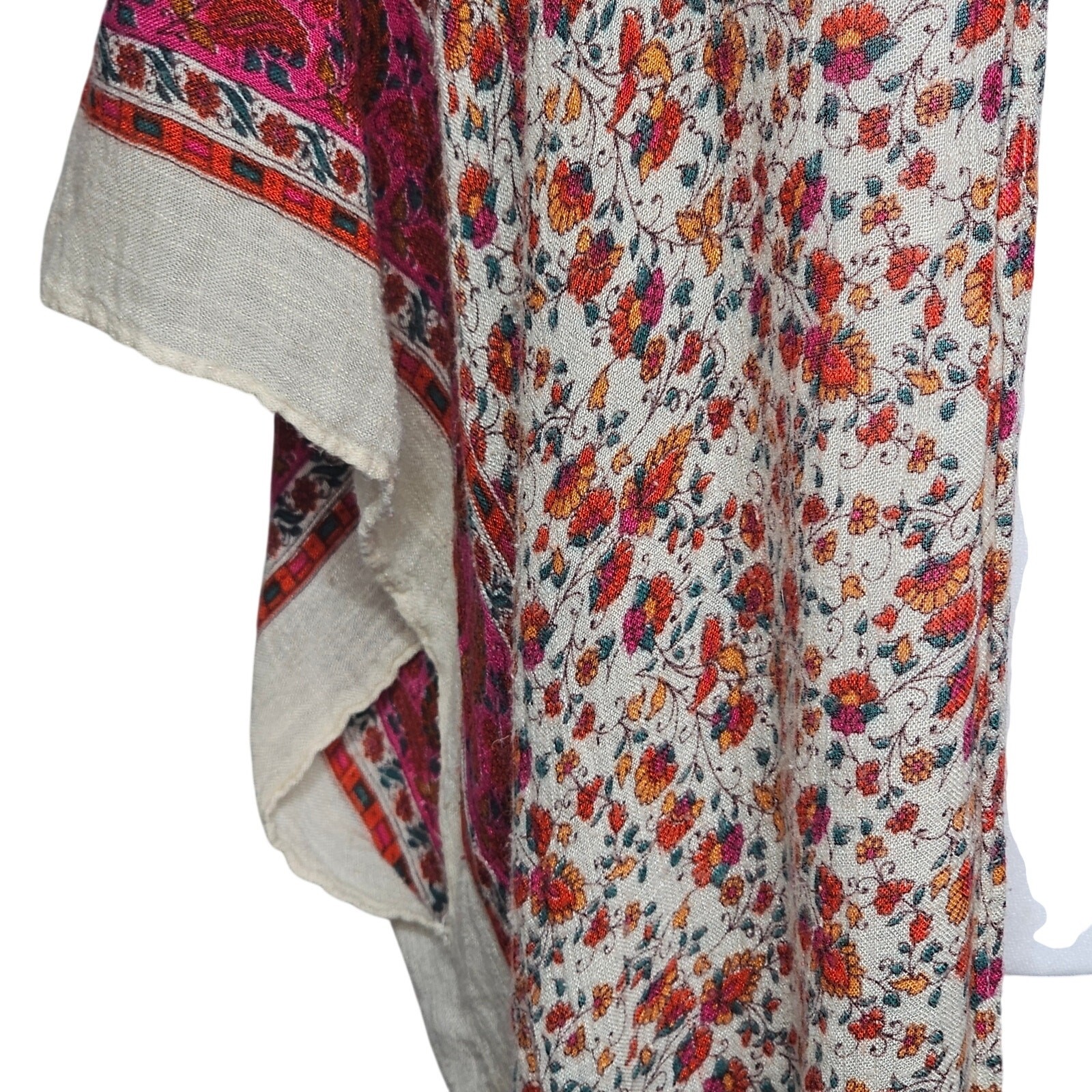 American Eagle “All the Blooms” Floral and Paisley Boho 100% Viscose Kimono OS