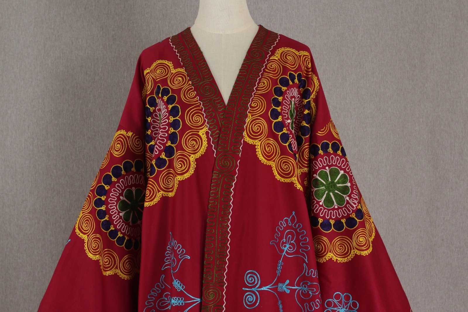 Vintage Uzbek Suzani Chapan Robe Jacket Embroidered OOAK Boho Ethnic Coat Kimono