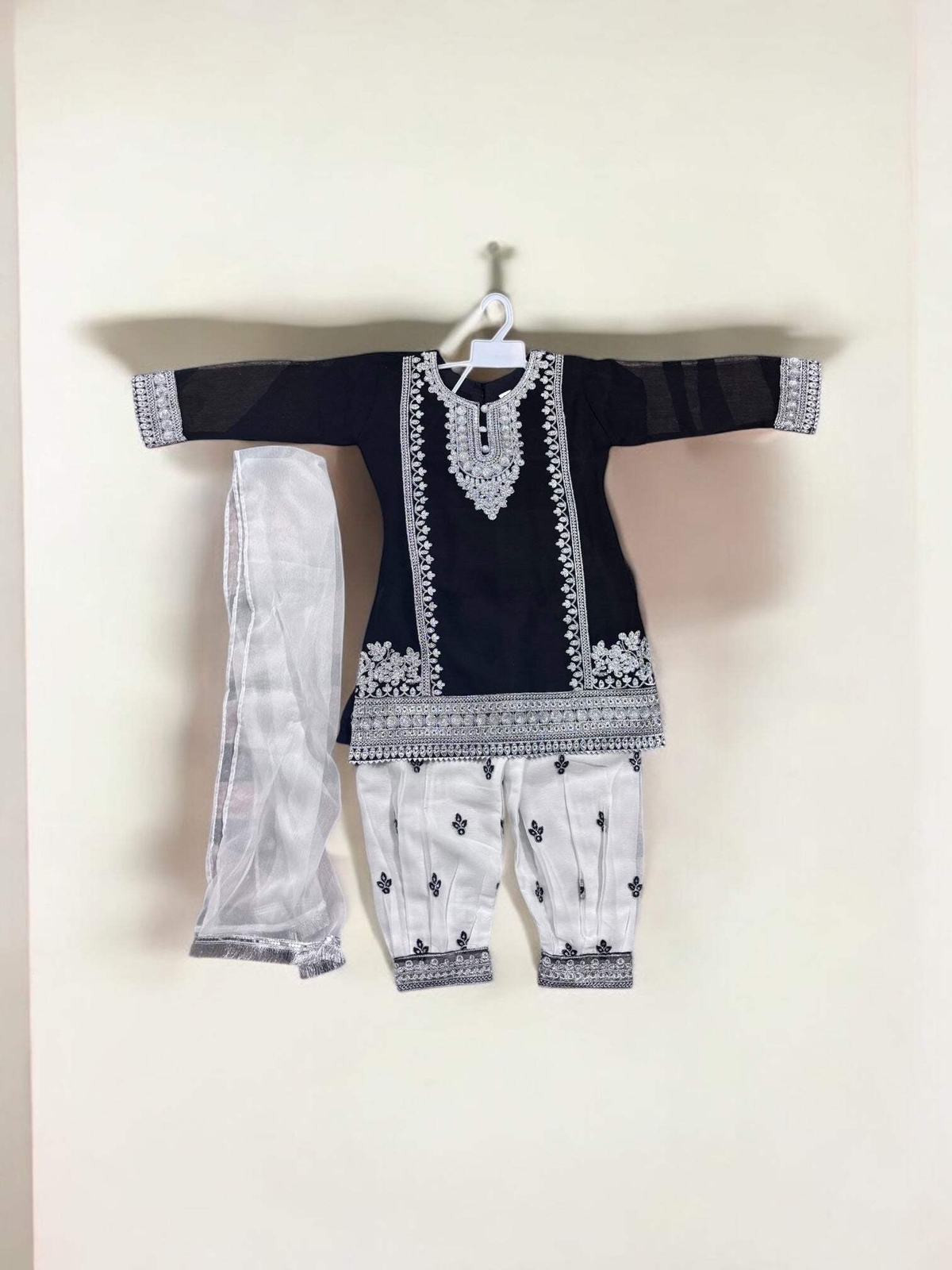 Traditional Designer Salwar Kameez for Little Girls – Elegant & Stylish Ethnic W