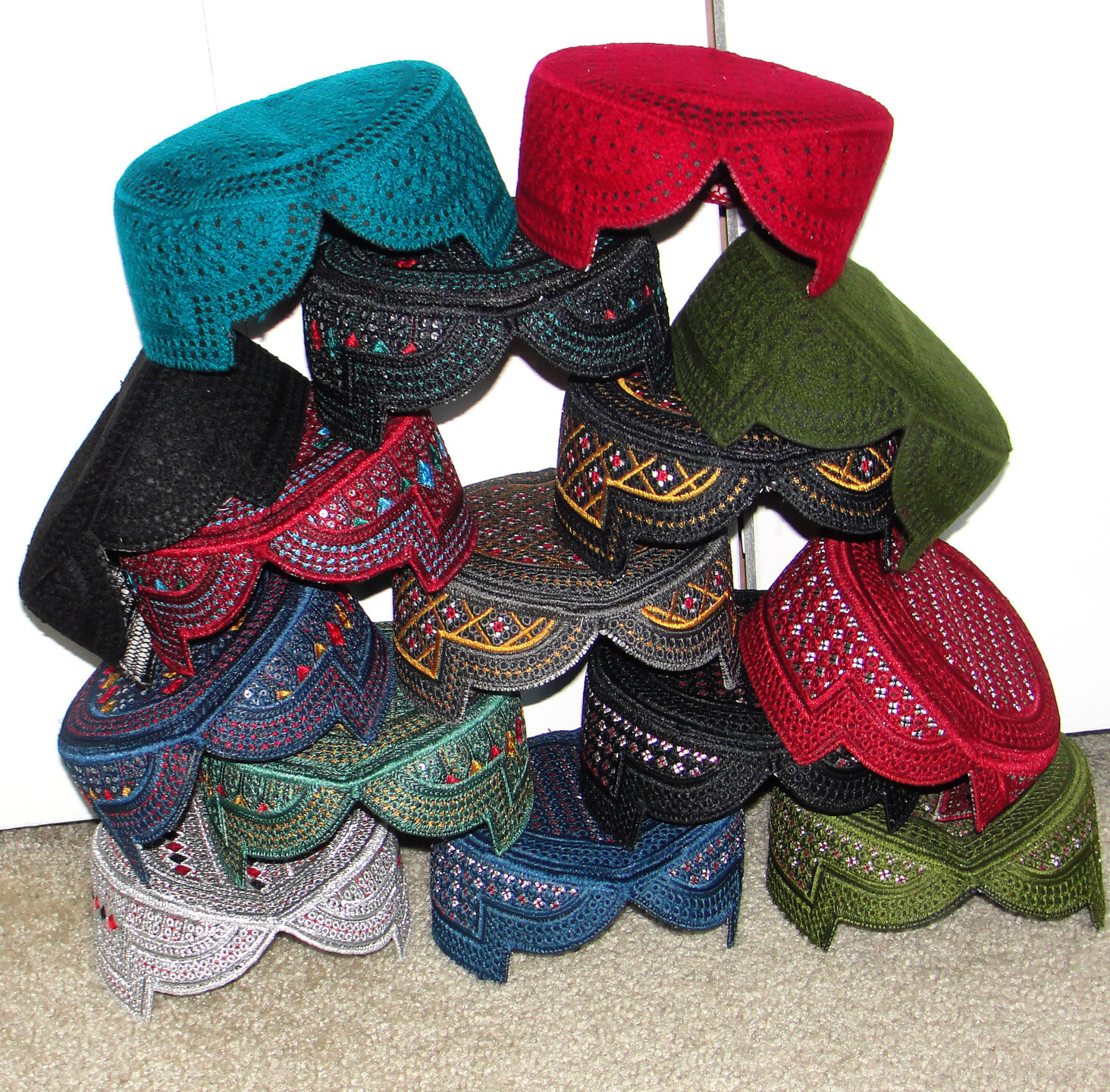 Hat Hoed Ṭupi Cappello Shlyapa Hut Kapélo Hata Bōshi Moja Kûm Pălărie خولۍ کلاه
