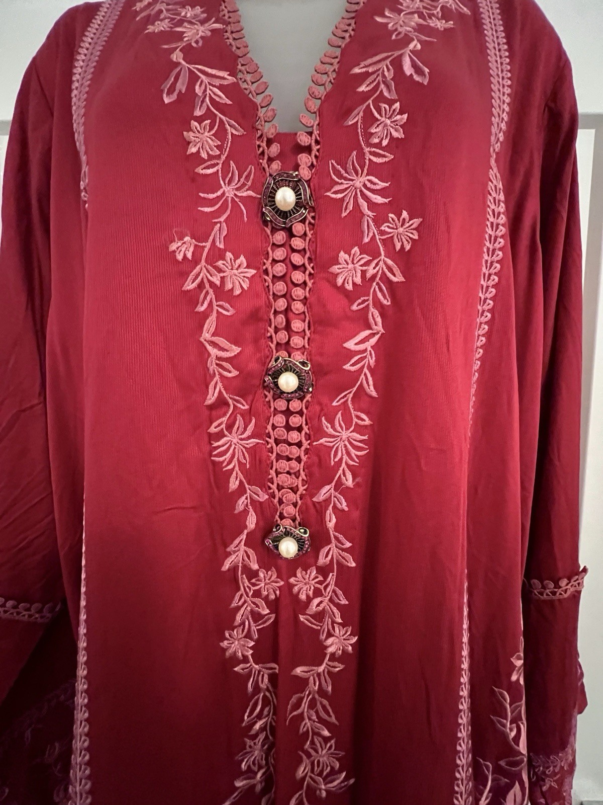 NWOT SANA SAFINAZ size XL – KURTA KAMEEZ ONLY VISCOSE A LINE EMB. 1 PIECE ONLY