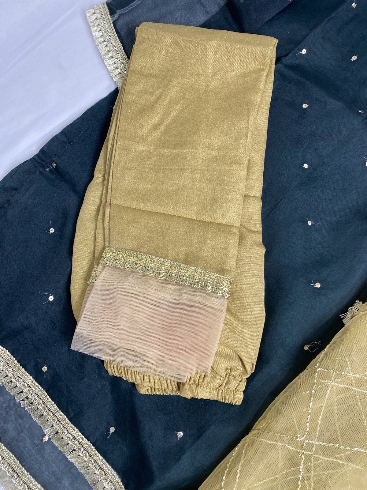 Little girls Organza hand embroidery kameez shalwar 5 years size 30