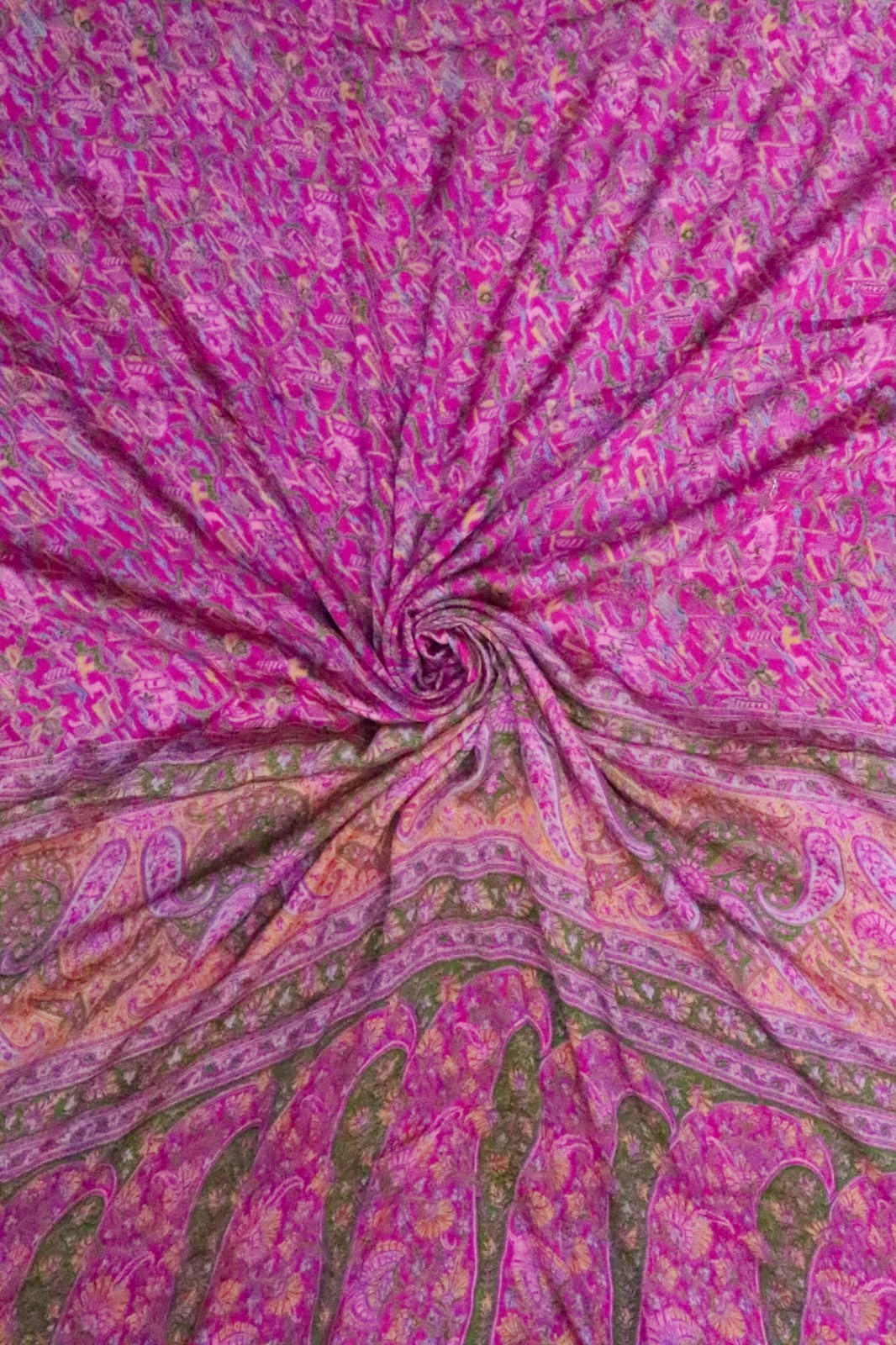 Vintage Chiffon Silk Saree, Lightweight Fabric for DIY & Sewing CS1292