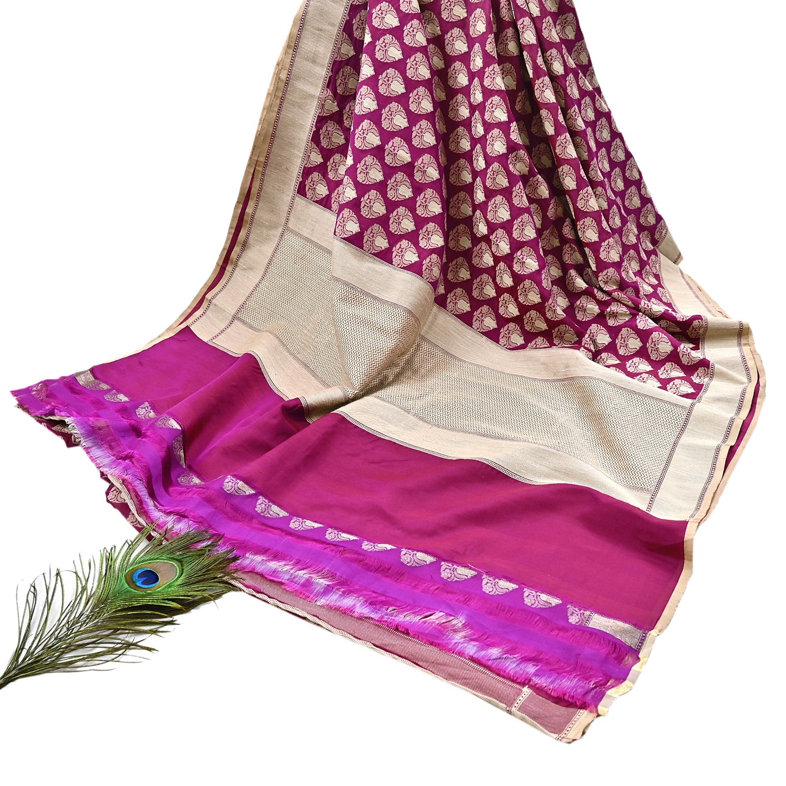 Indian Vintage Heavy Sari Purple & pink Hand Woven Saree 100% Pure Silk Zari 5Yd