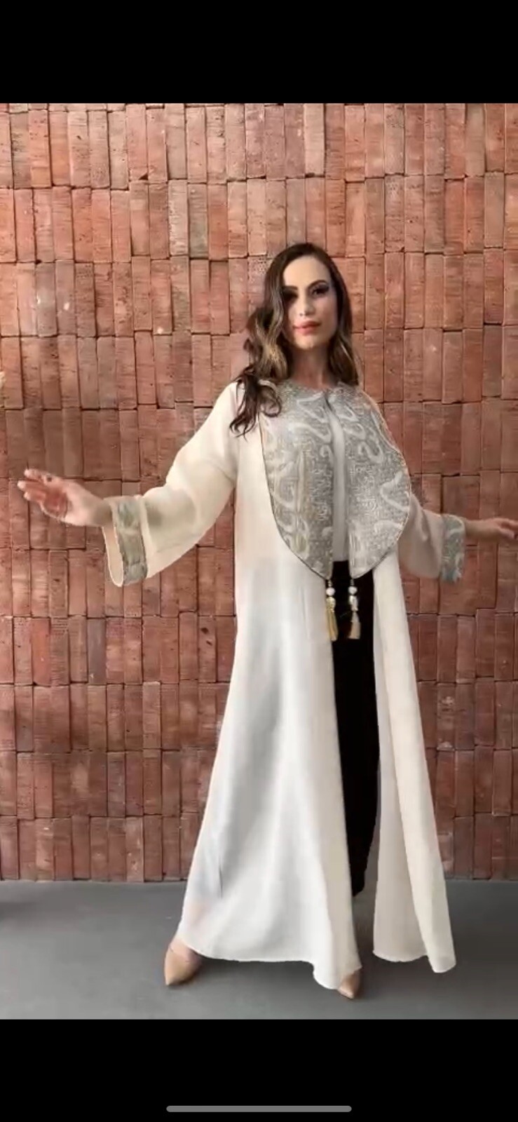 Beige Abaya for Women – Size M – Gold Arabic Embroidery – Modest Islamic Dress