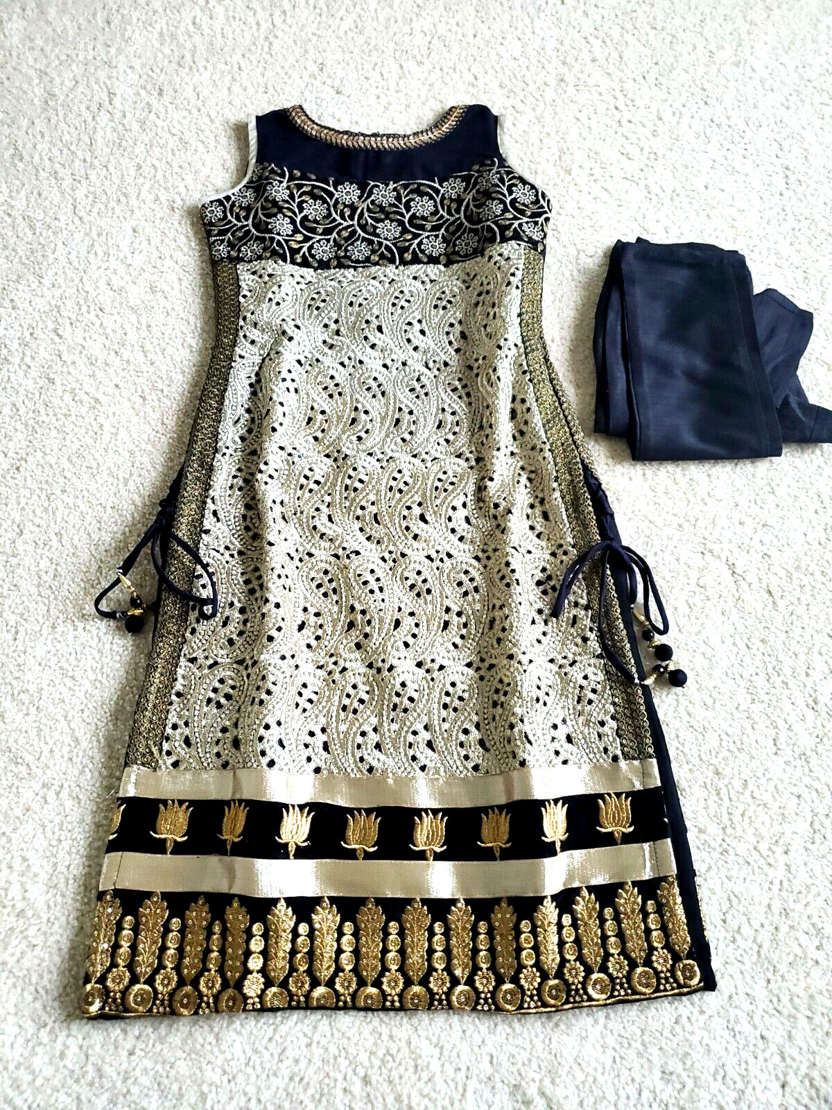 Indian women kurti dupatta palazzo 3 pcs/ size 30  Blue Net/Silk Heavy Zeri Work