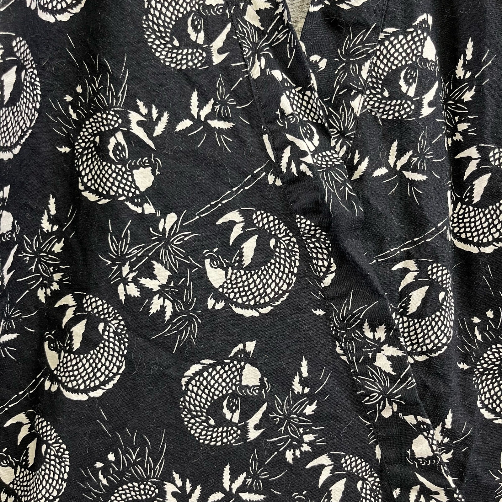 Lucky Koi Fish Japanese Mid Length Kimono with Underarm Vents Wu-Tang 90’s OO-04