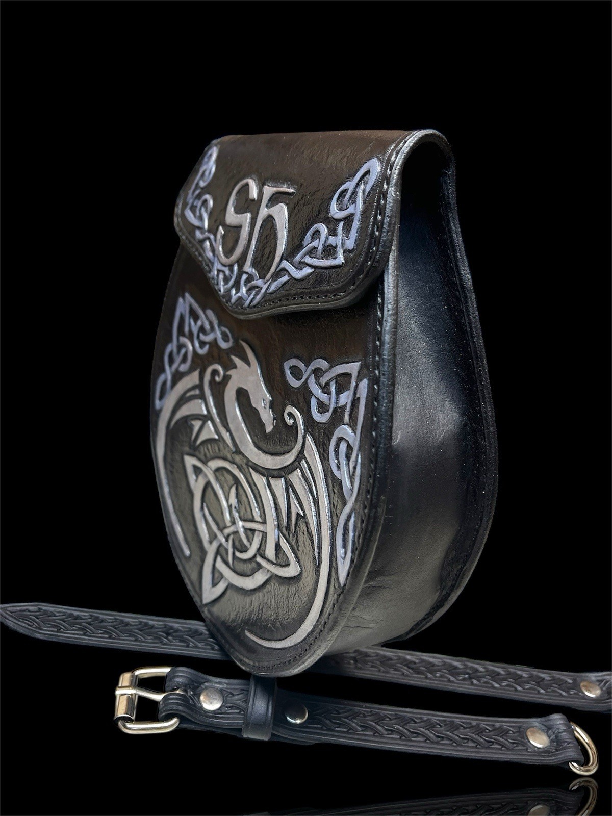 Custom Leather Sporran Celtic Dragon Silver/Black