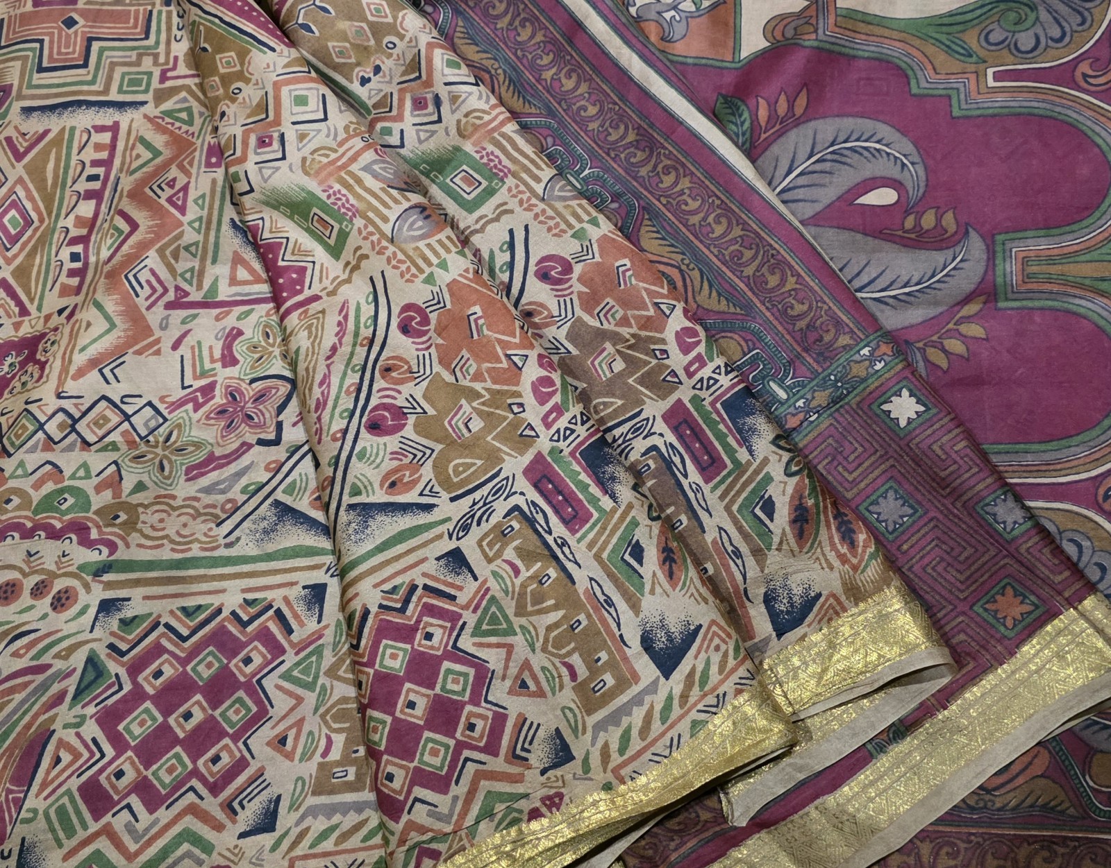 Vintage Silk Saree, 100% Pure Silk Fabric, 5 Yards Ethnic Indian Printed Sari