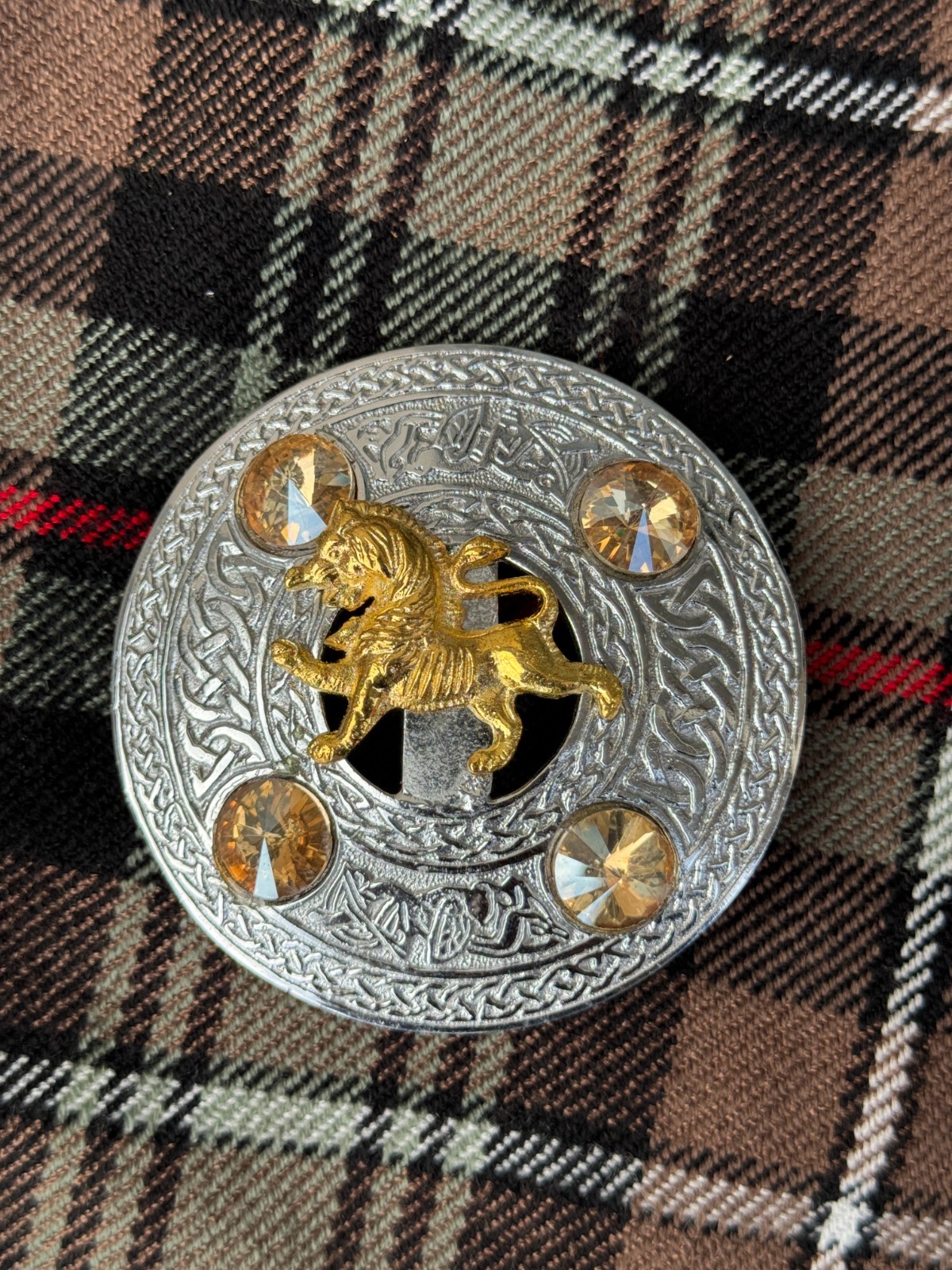 Scottish Golden Lion Rampant Badge Chrome Finish Stone Brooch Men Celtic Brooch
