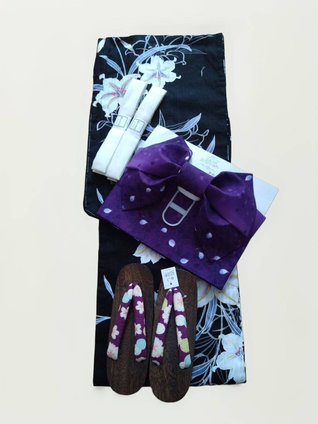 Japanese Kimono Yukata set of 4 pcs Dress Black Purple obi Geta Koshihimo
