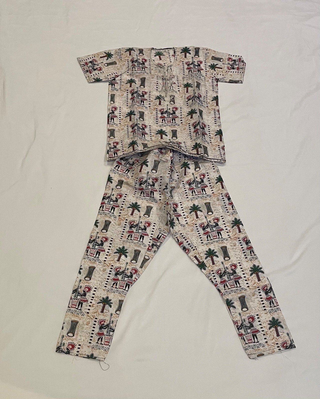 medium 2 peice set mens african