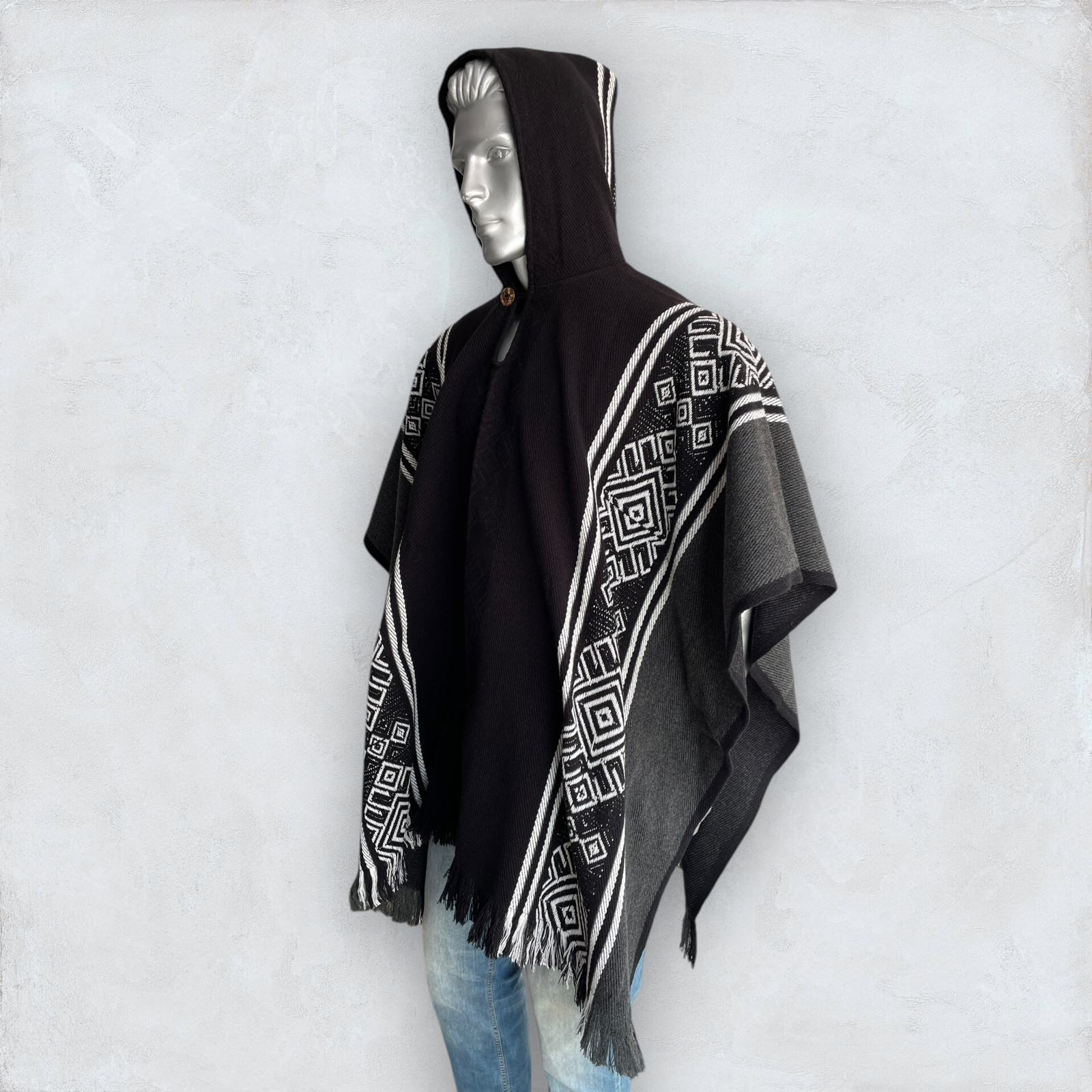 Handmade Sheep Wool Poncho Soft black/gray Handcrafted Navajo Design Geometric
