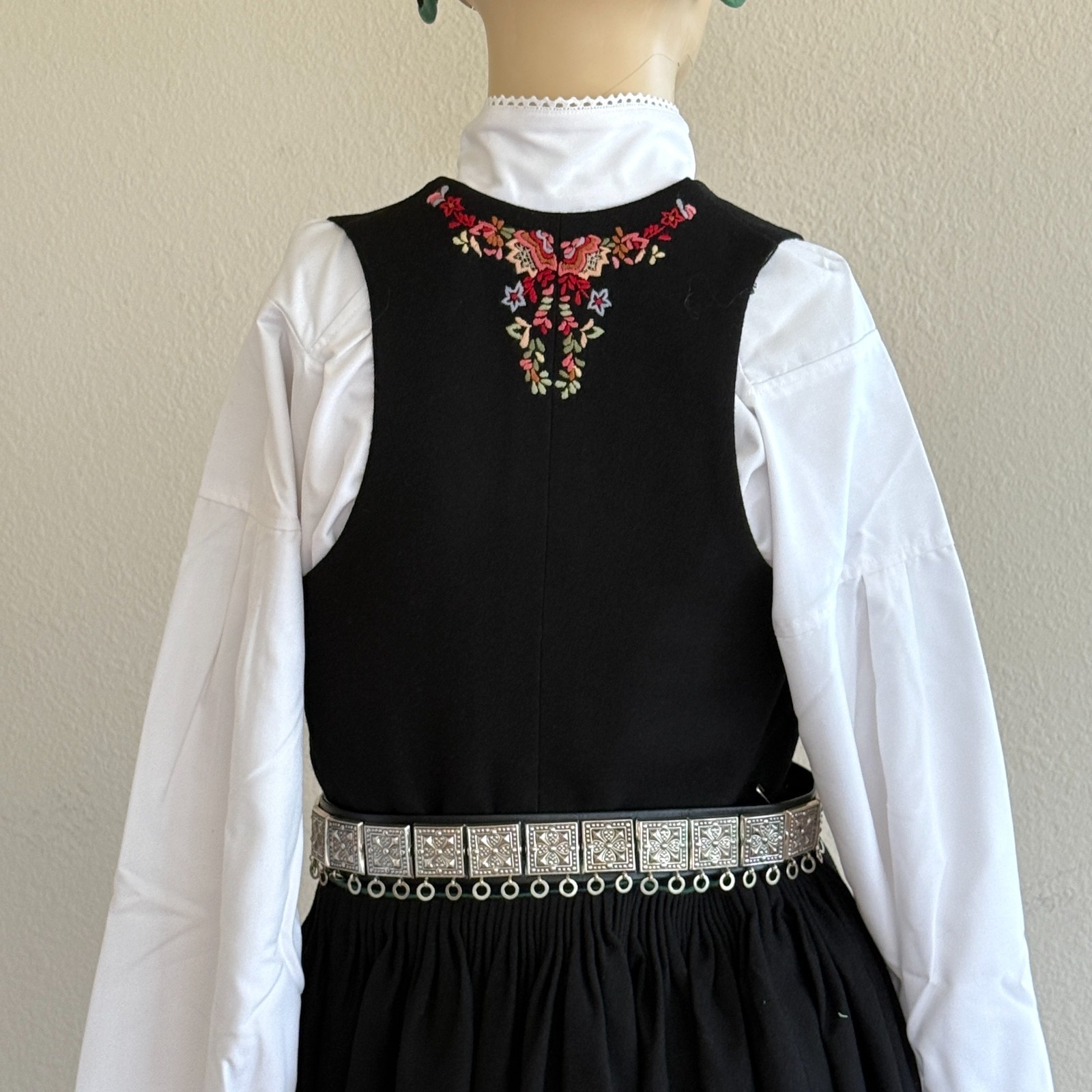 AUTHENTIC 36-40 S/M Norwegian Valdres BUNAD 830s Silver BELT Norway Beautifu