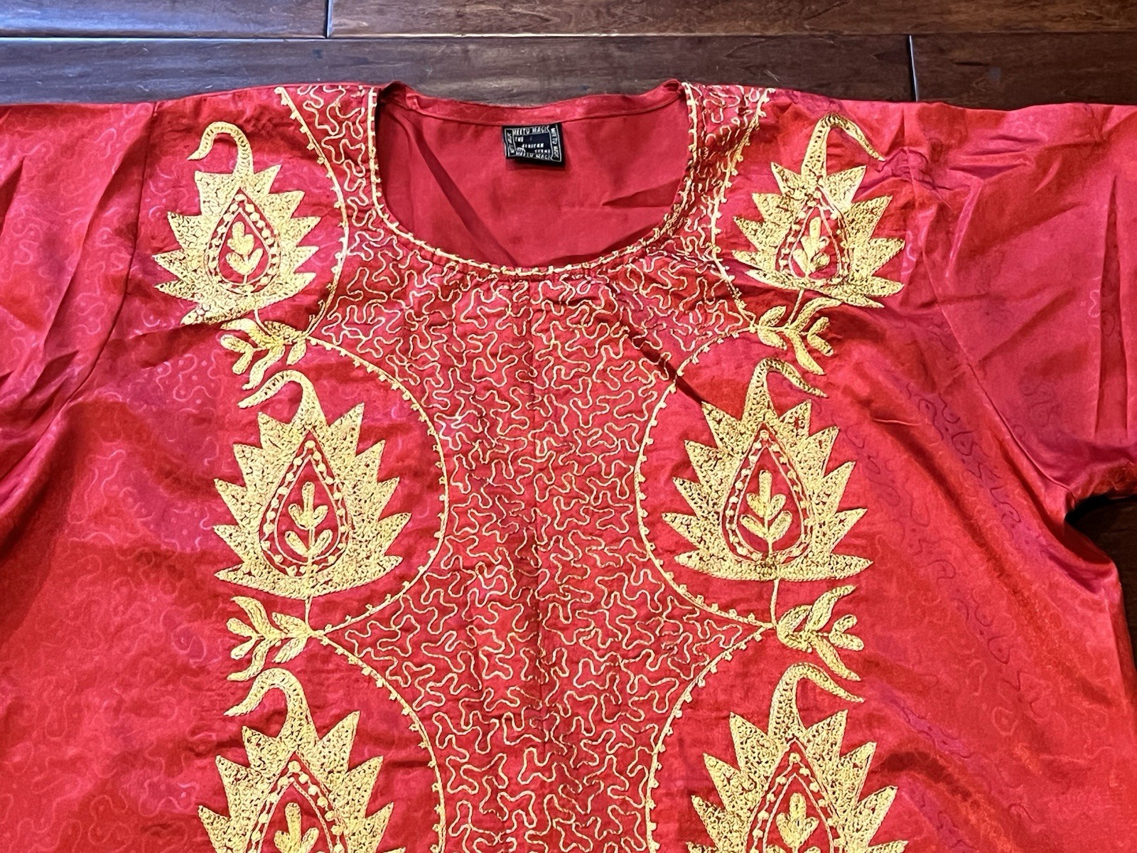 MEETU MAGIC Red Gold Embroidered One Size Muumuu Kaftan Pull Over Tunic Shirt