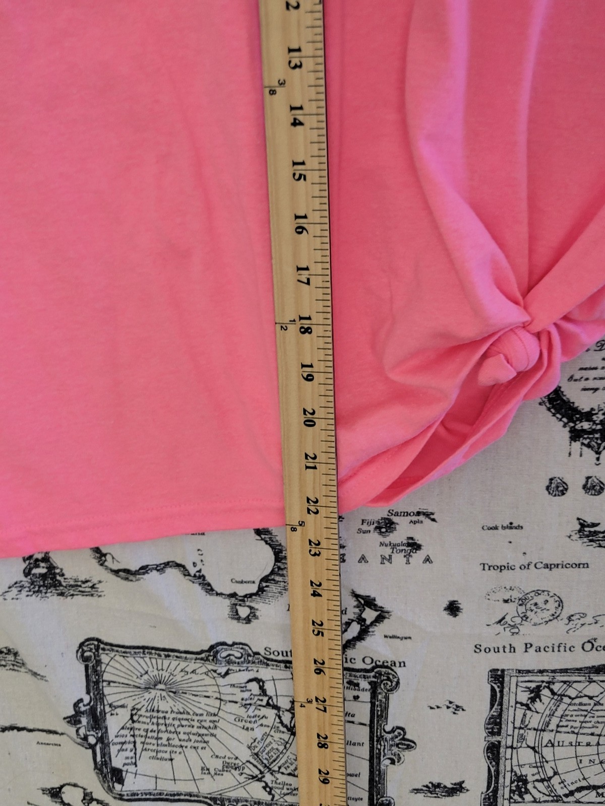Women’s Pink Short Sleeve T-Shirt Crew Neck Knot Detail – Used – Good