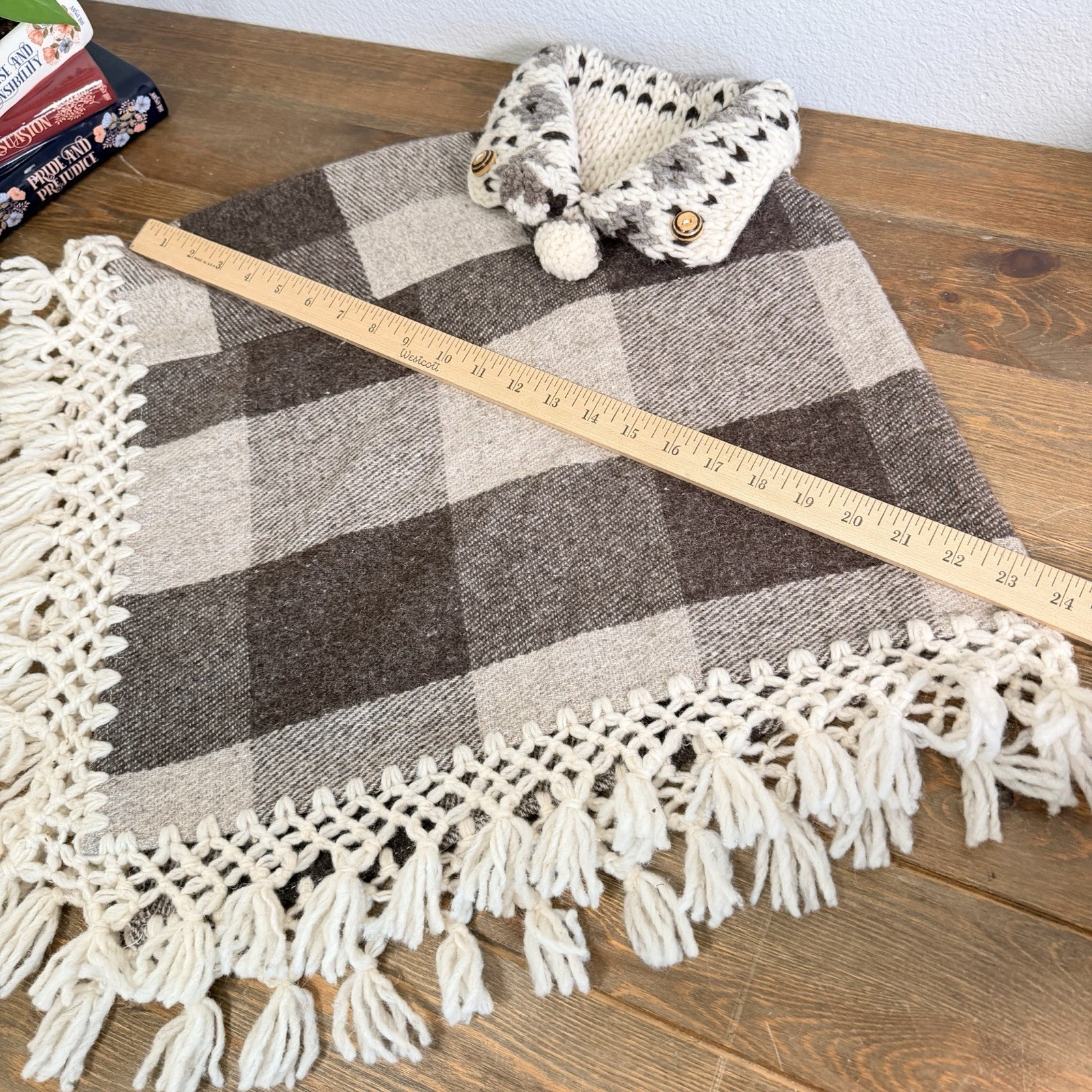 100 % Wool Handmade Cute Warm Girl Wool Poncho Made in Mexico