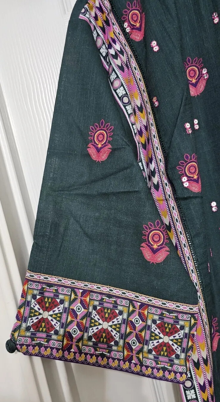 NWT KHAADI Sizes 8, 6 Drop Shoulder Embroidered Kurti Fall/Winter Pakistani