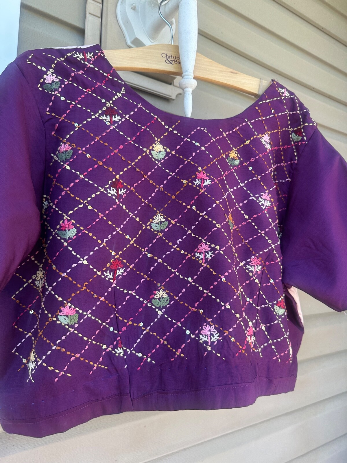 NWOT! plus-size, custom-made burgundy, purple Saree Sari blouse 50”. Embroidery