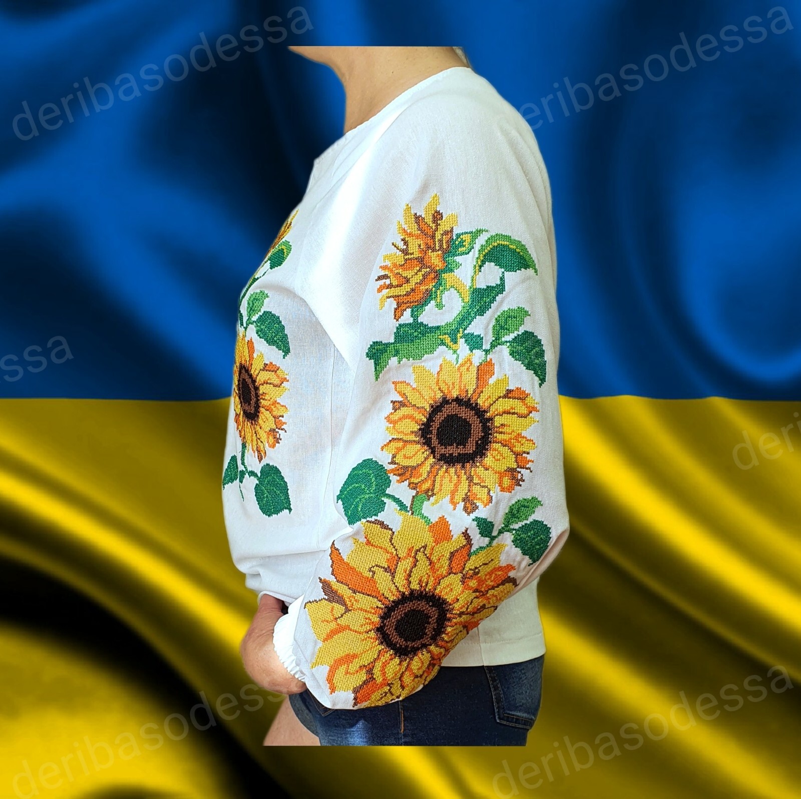 Ukrainian traditional embroidered blouse for women Vyshyvanka. Size L