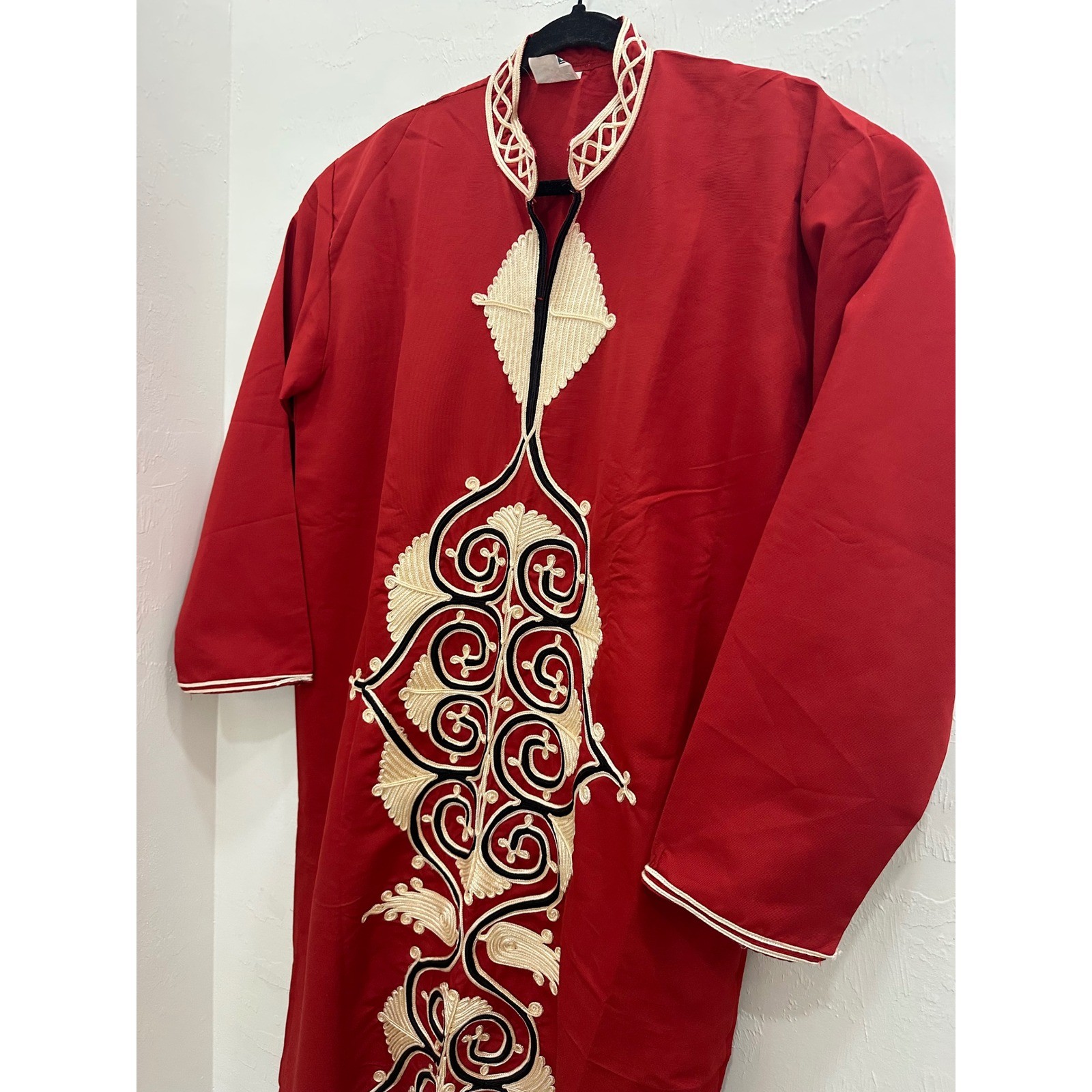 Made in A.R.E. Galabeya Robe Unisex Size 4 Red Good Embroidered Ethnic Egyptian